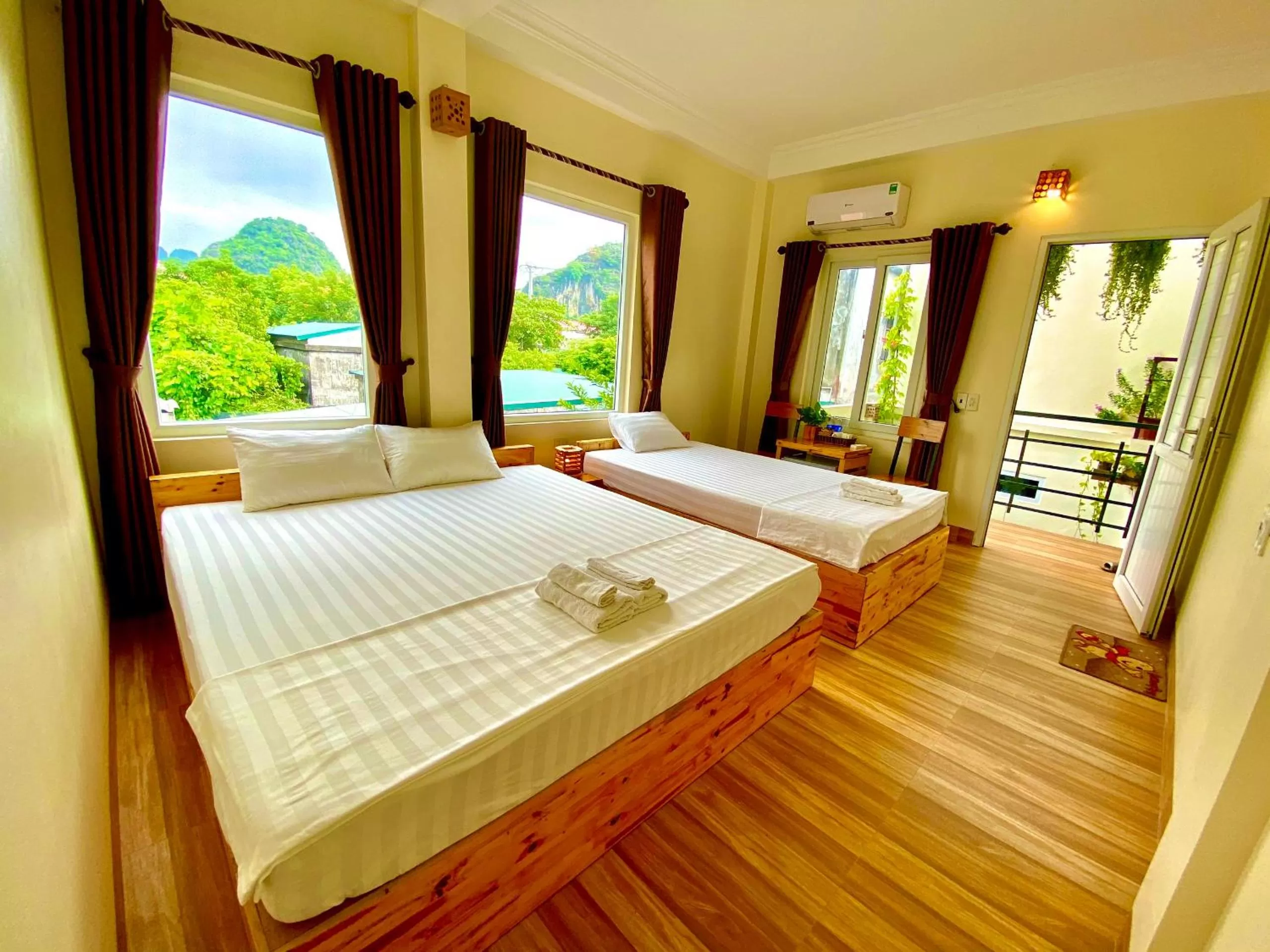 Bedroom, Bed in Ha Lan Homestay