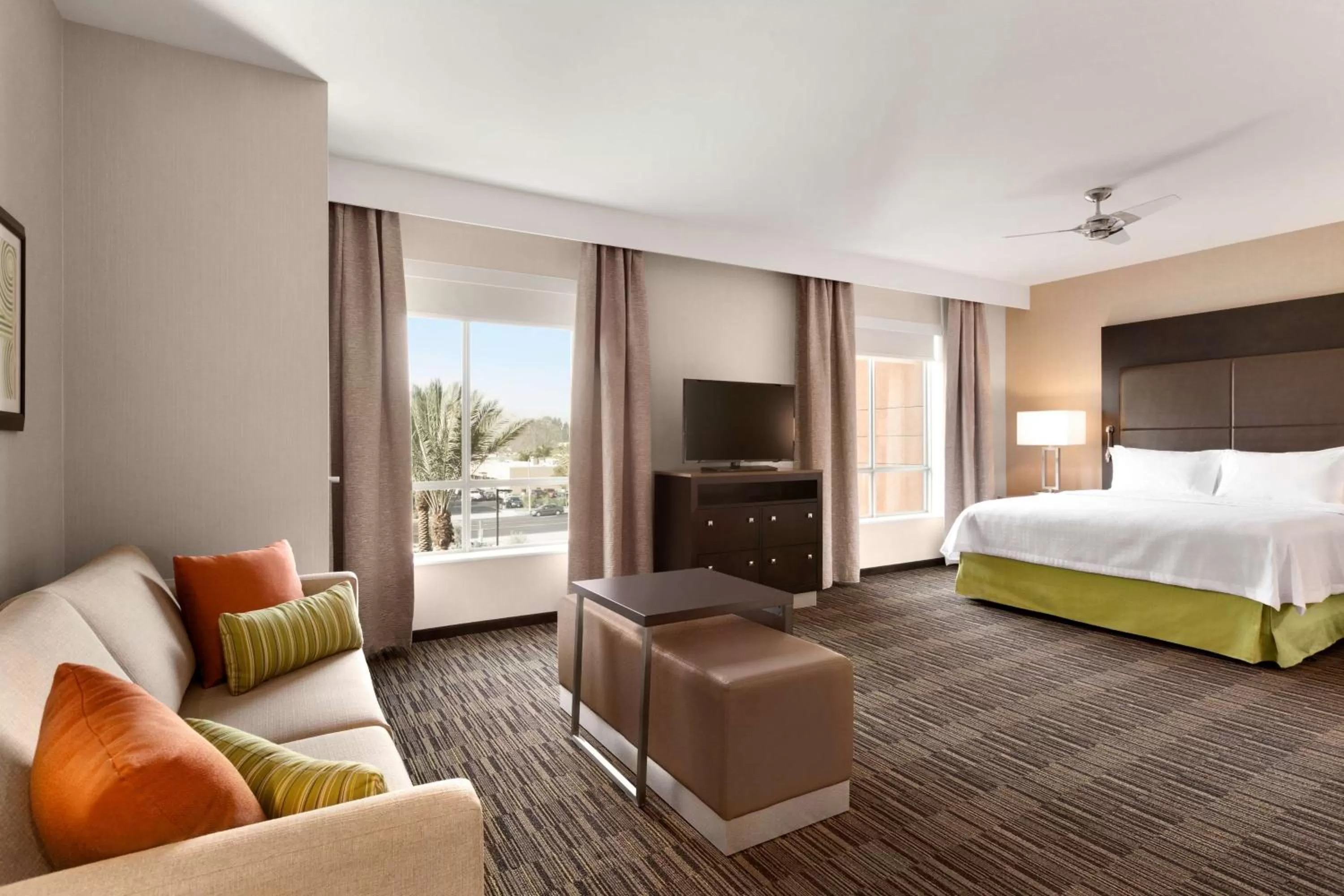 Living room, Bed in Homewood Suites By Hilton Irvine John Wayne Airport