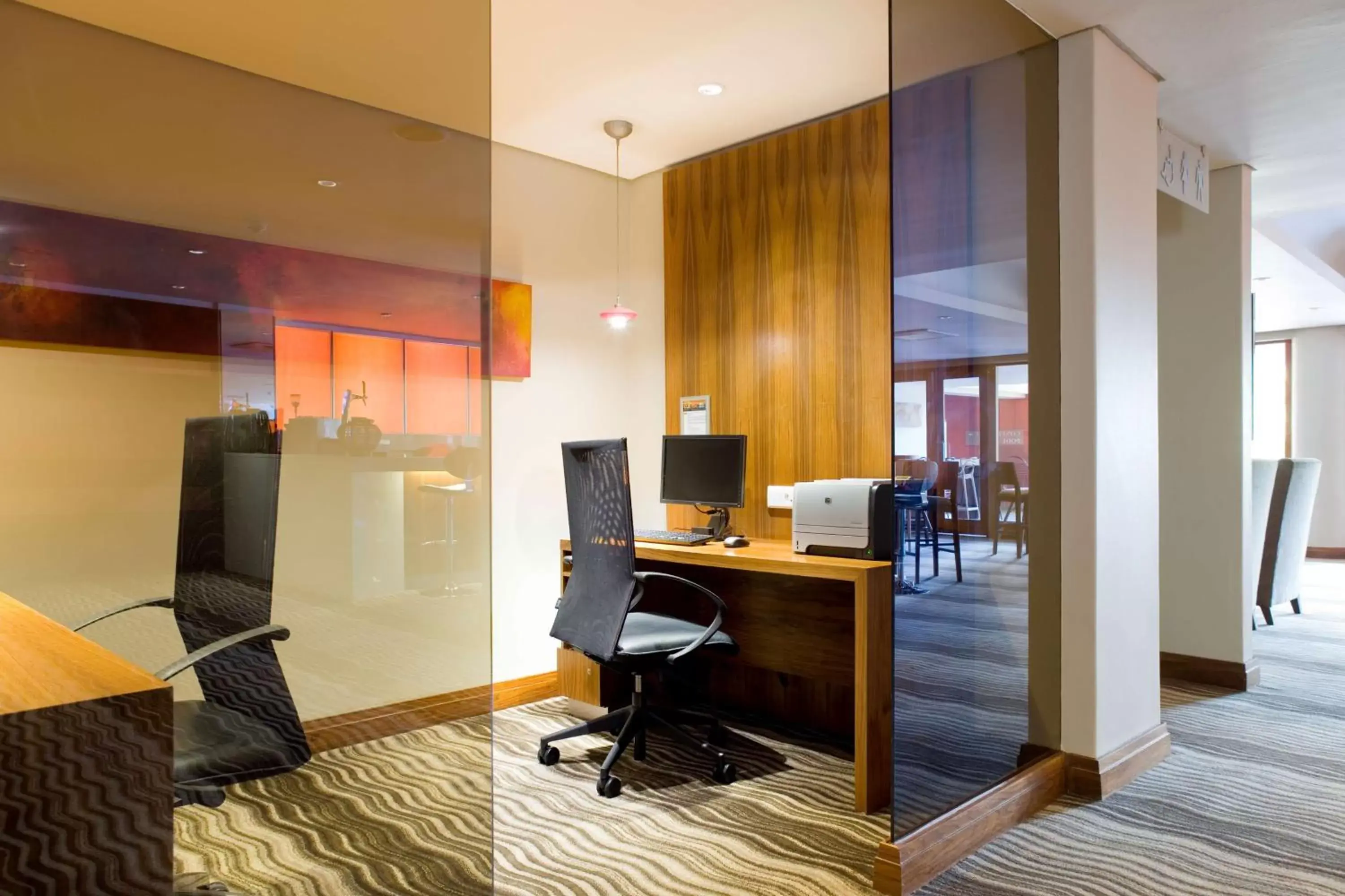 Business facilities in SunSquare Cape Town Gardens