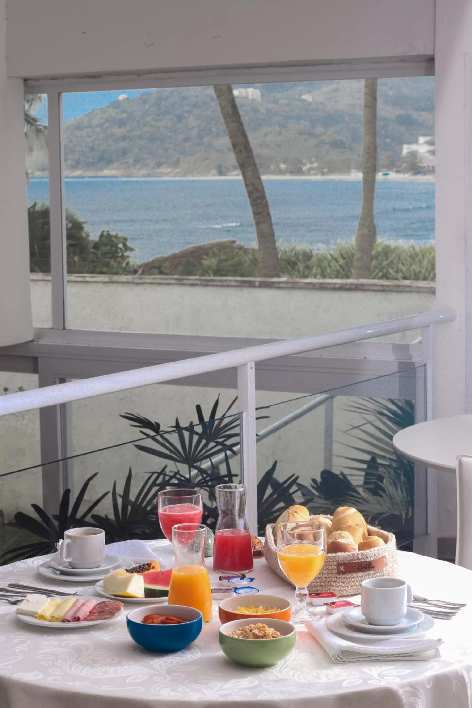 Breakfast in Guest House Guarujá Hotel Boutique