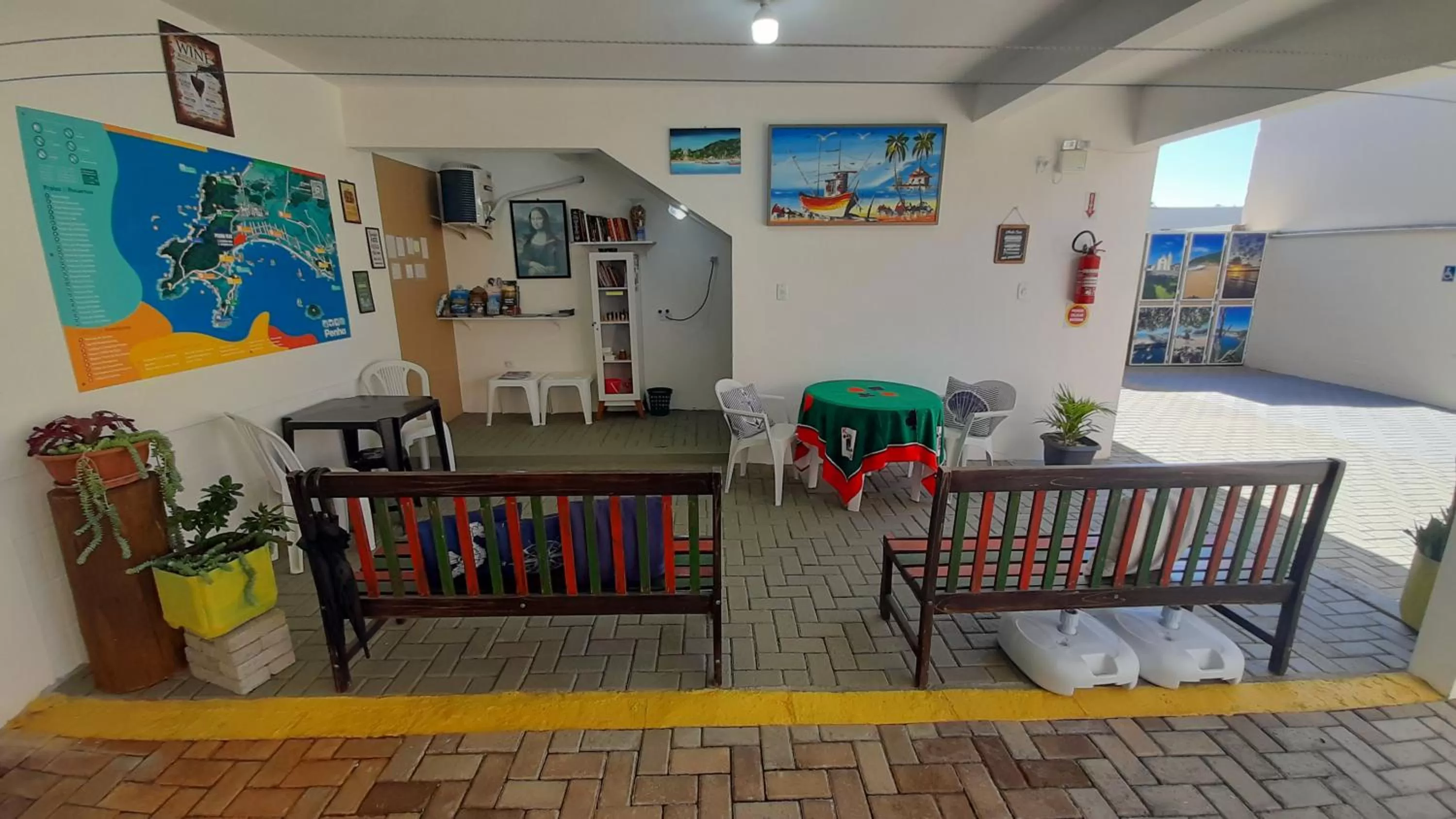 PENHAFLAT, STUDIO COMPLÉTO, C GARAGEM , A 700 m do parque e 120 m da praia