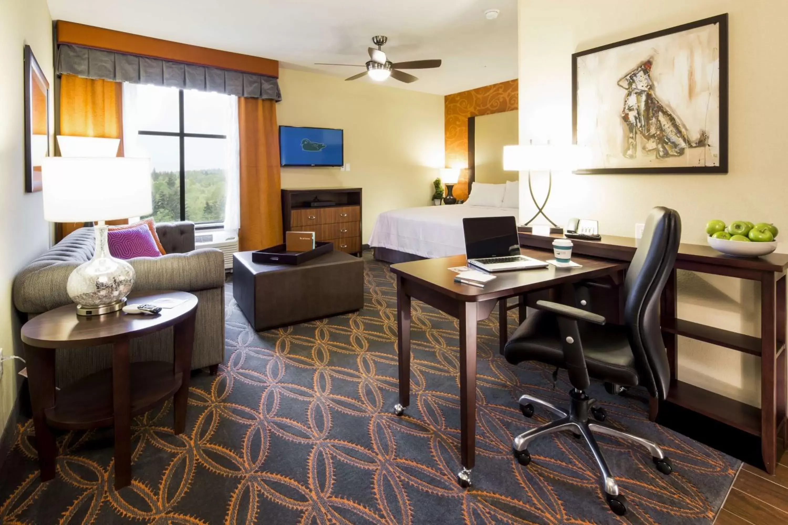 Living room in Homewood Suites by Hilton Seattle/Lynnwood