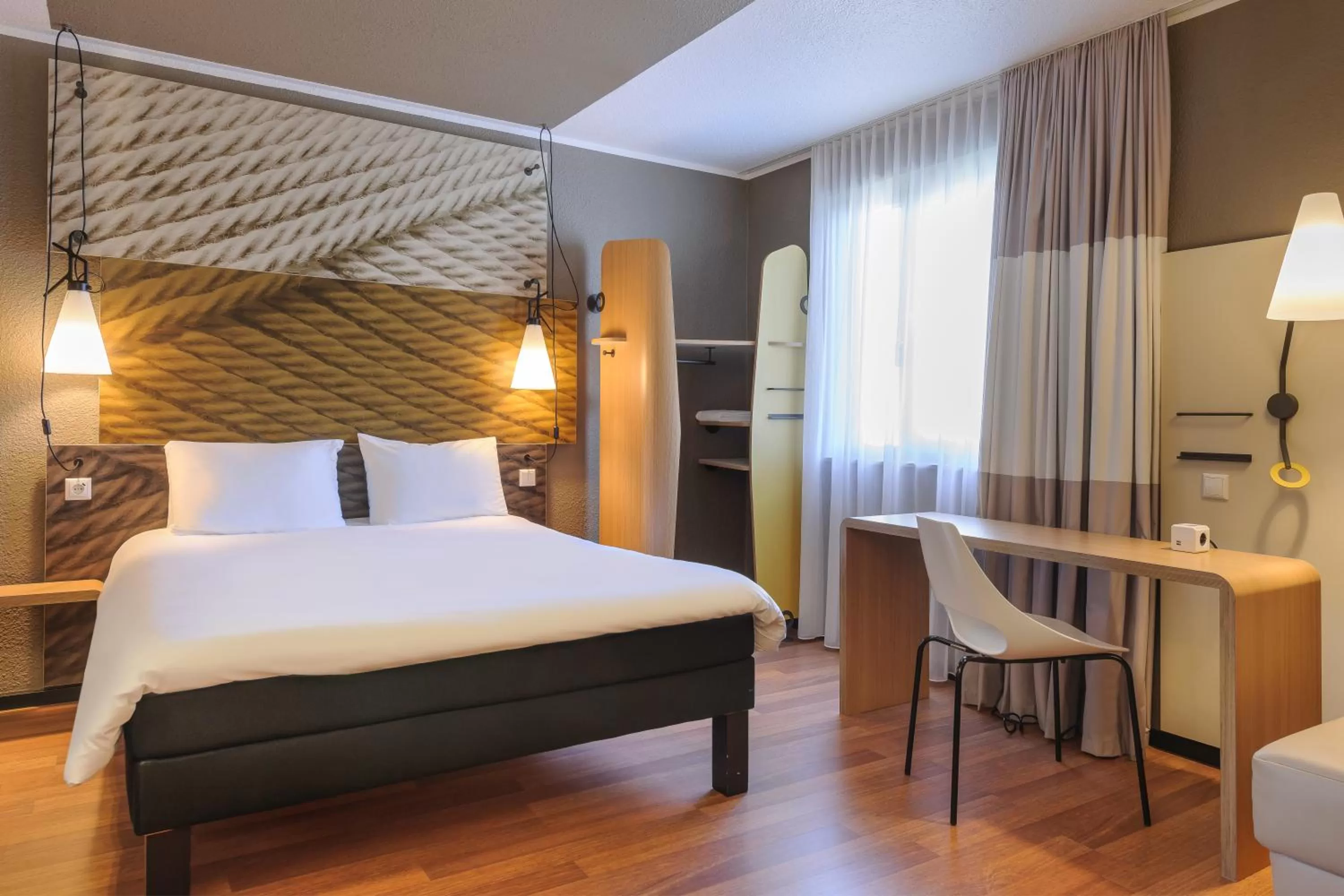 Bed in ibis Berlin Mitte