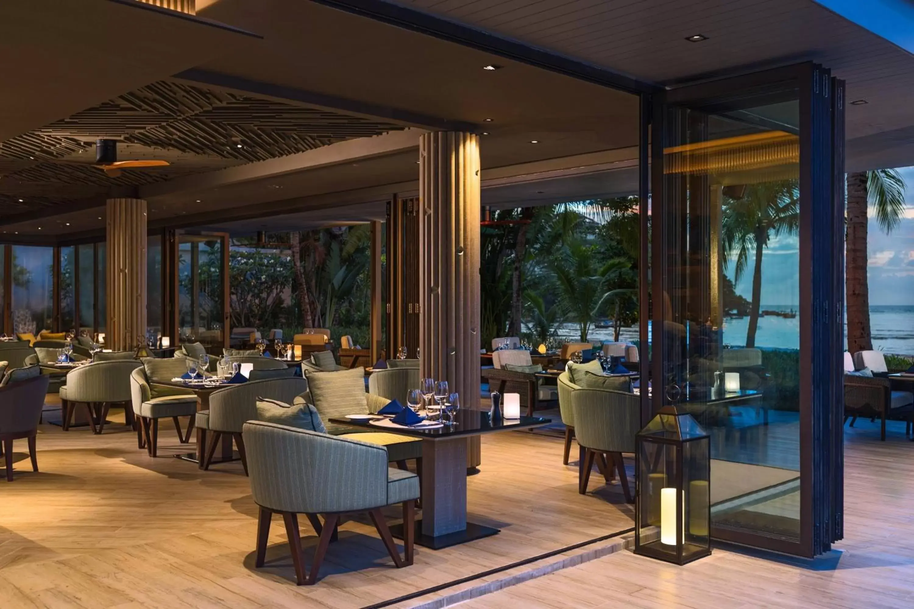 Restaurant/Places to Eat in Phuket Marriott Resort and Spa, Nai Yang Beach