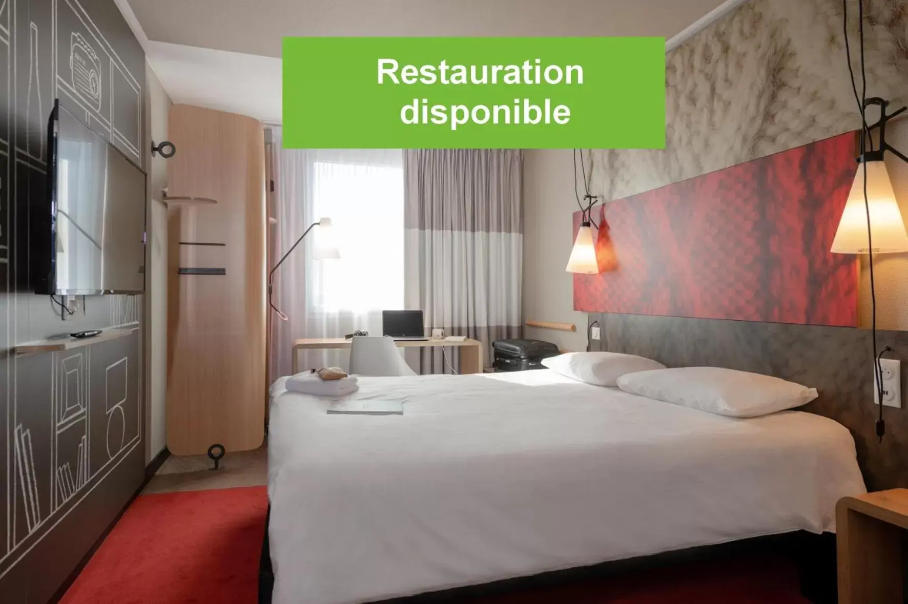 Restaurant/places to eat, Bed in ibis Melun