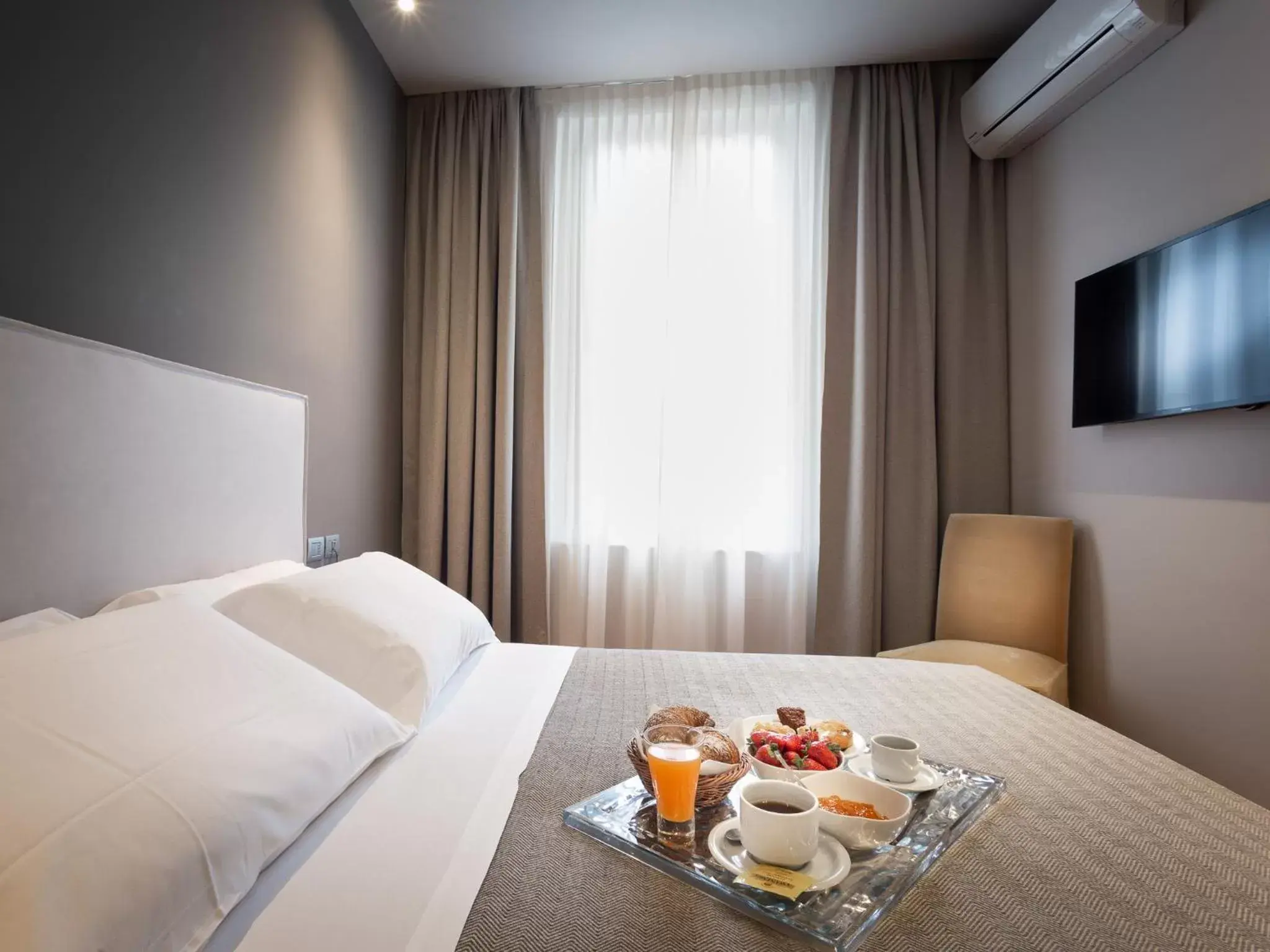 Bed in HNN Luxury Suites