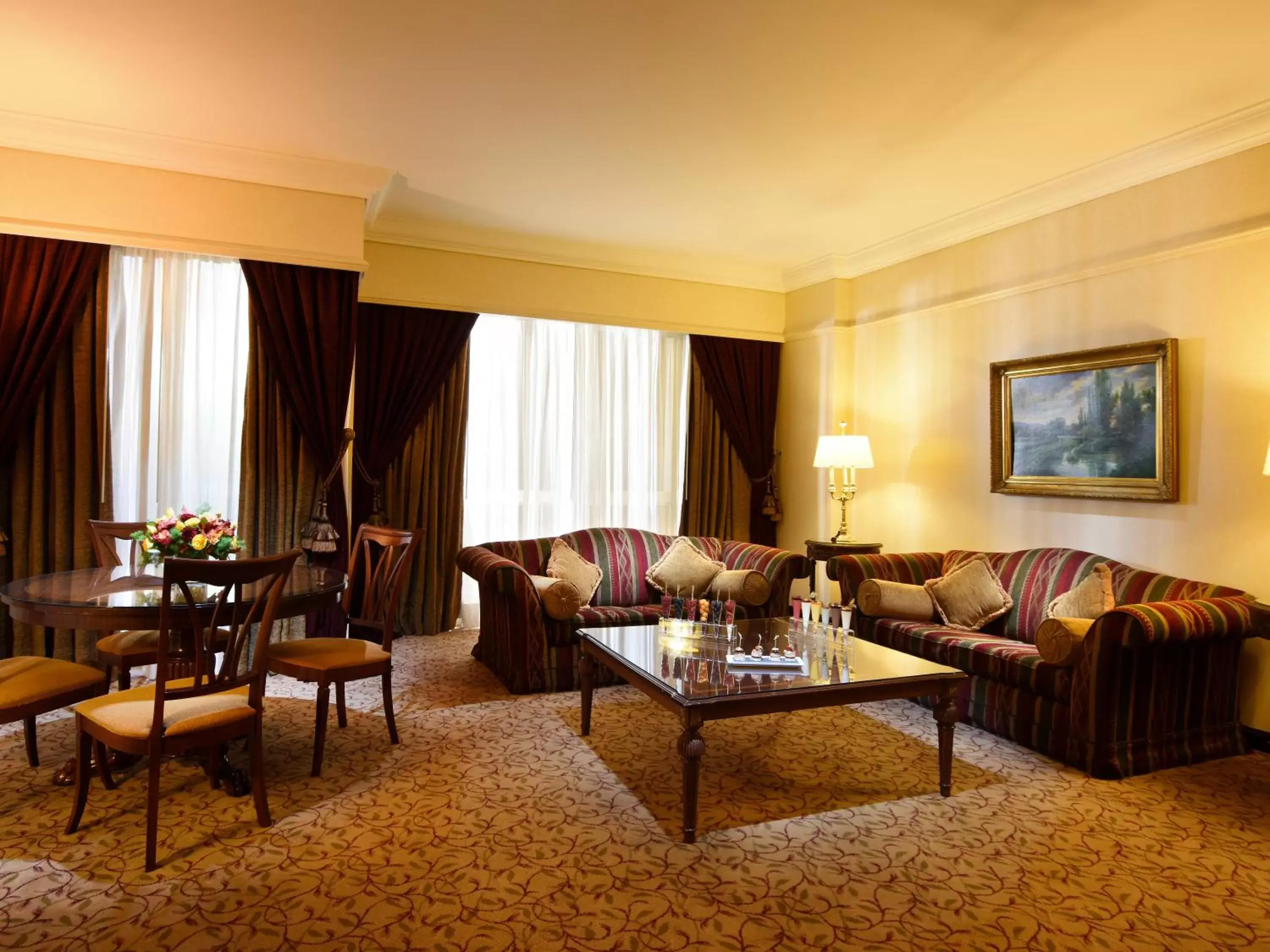 Living room, Seating Area in Gefinor Rotana – Beirut