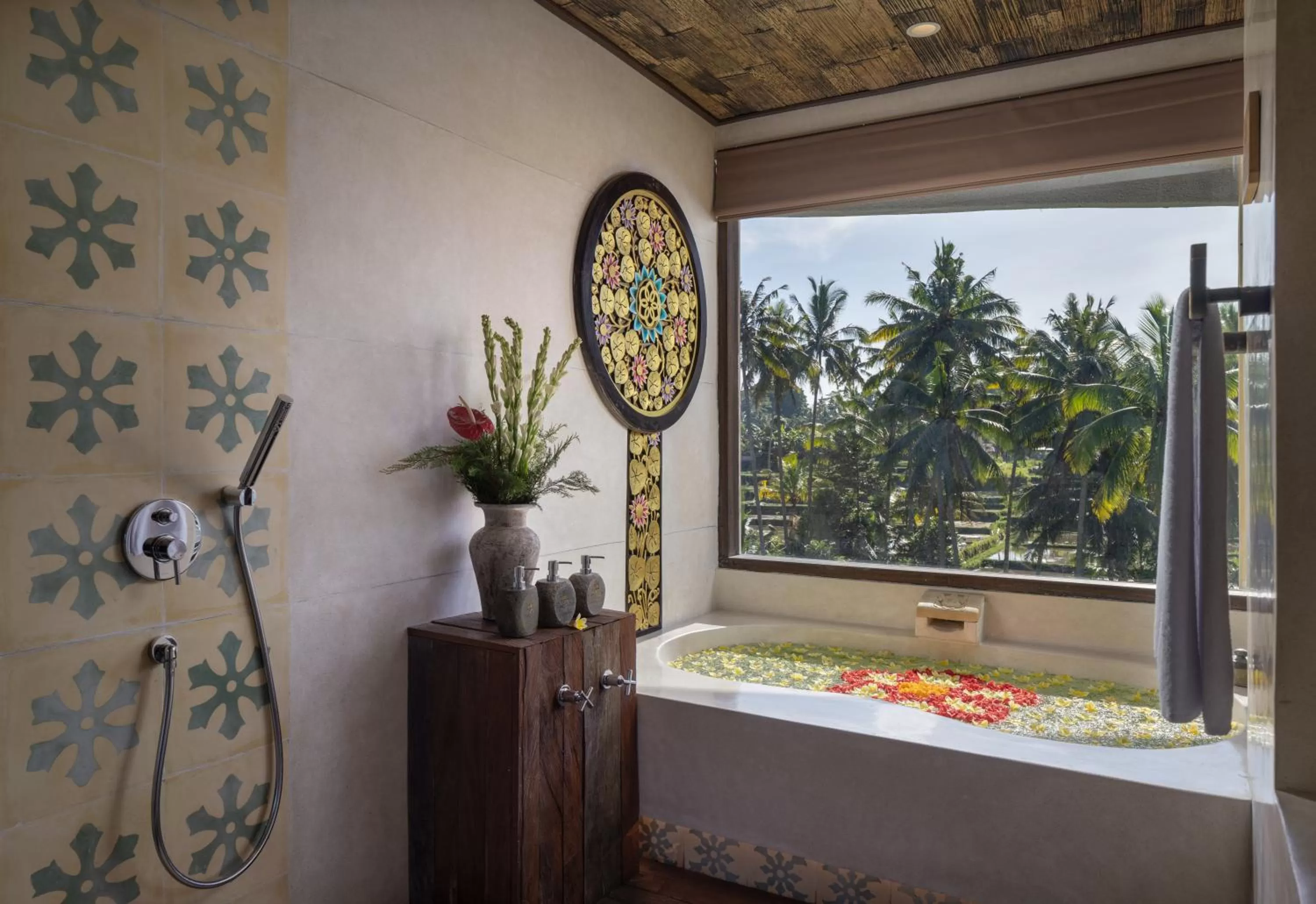 Shower in Kuwarasan A Pramana Experience