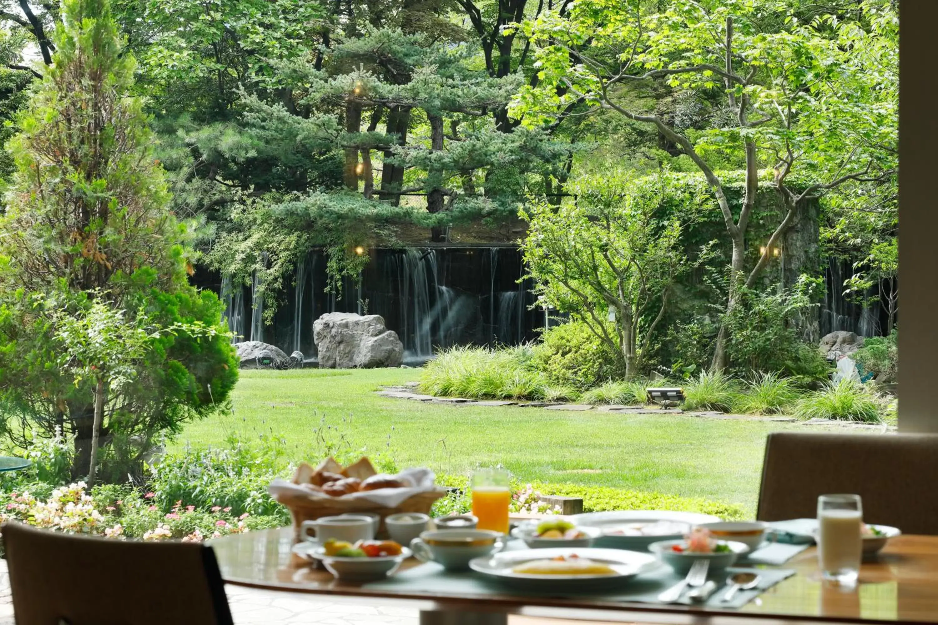 Restaurant/places to eat in Sapporo Park Hotel