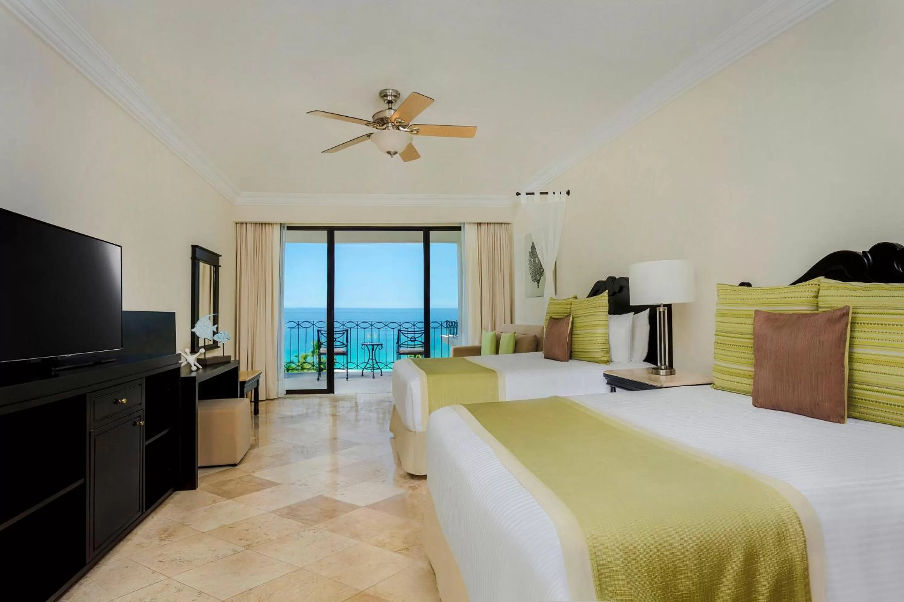 Bedroom, Bed in Dreams Los Cabos Suites Golf Resort & Spa