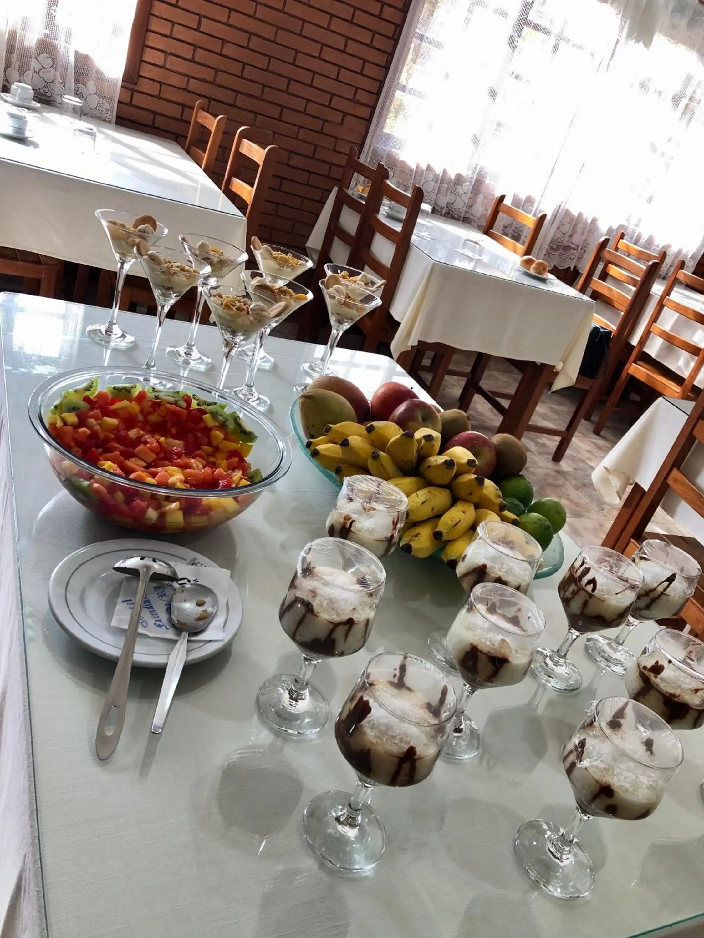 Breakfast in Hotel Garnier