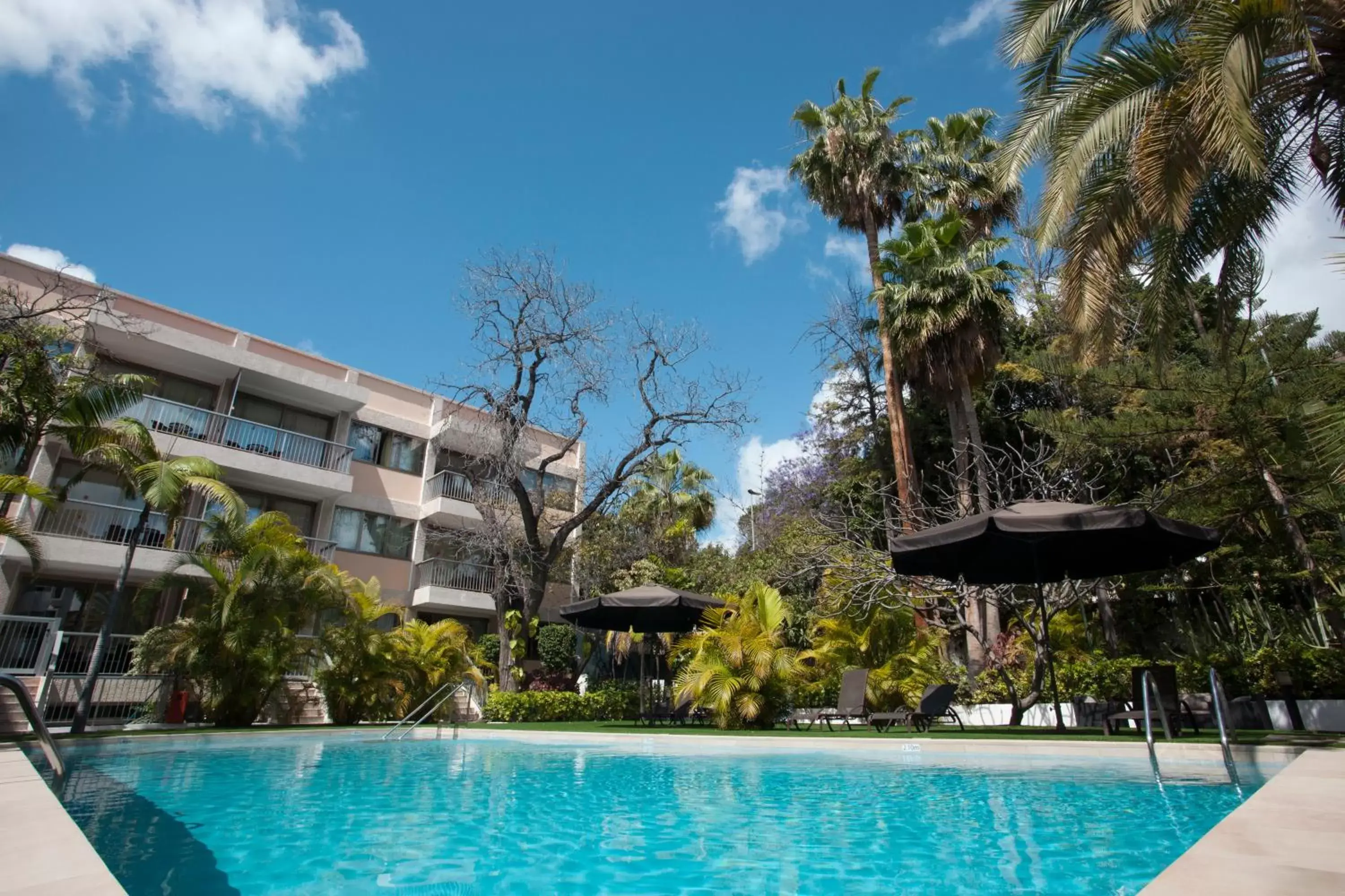 Swimming Pool in Hotel Colon Rambla