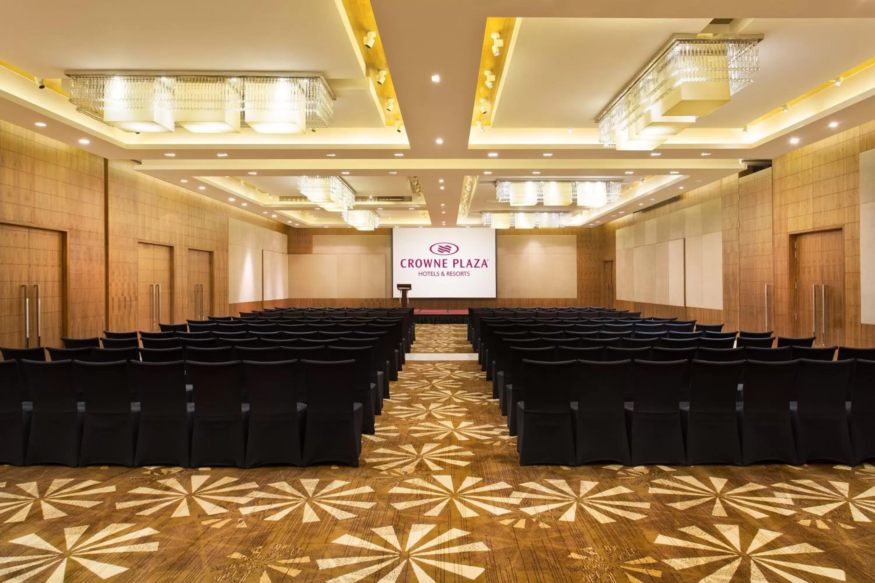 Banquet/Function facilities in Crowne Plaza Greater Noida, an IHG Hotel