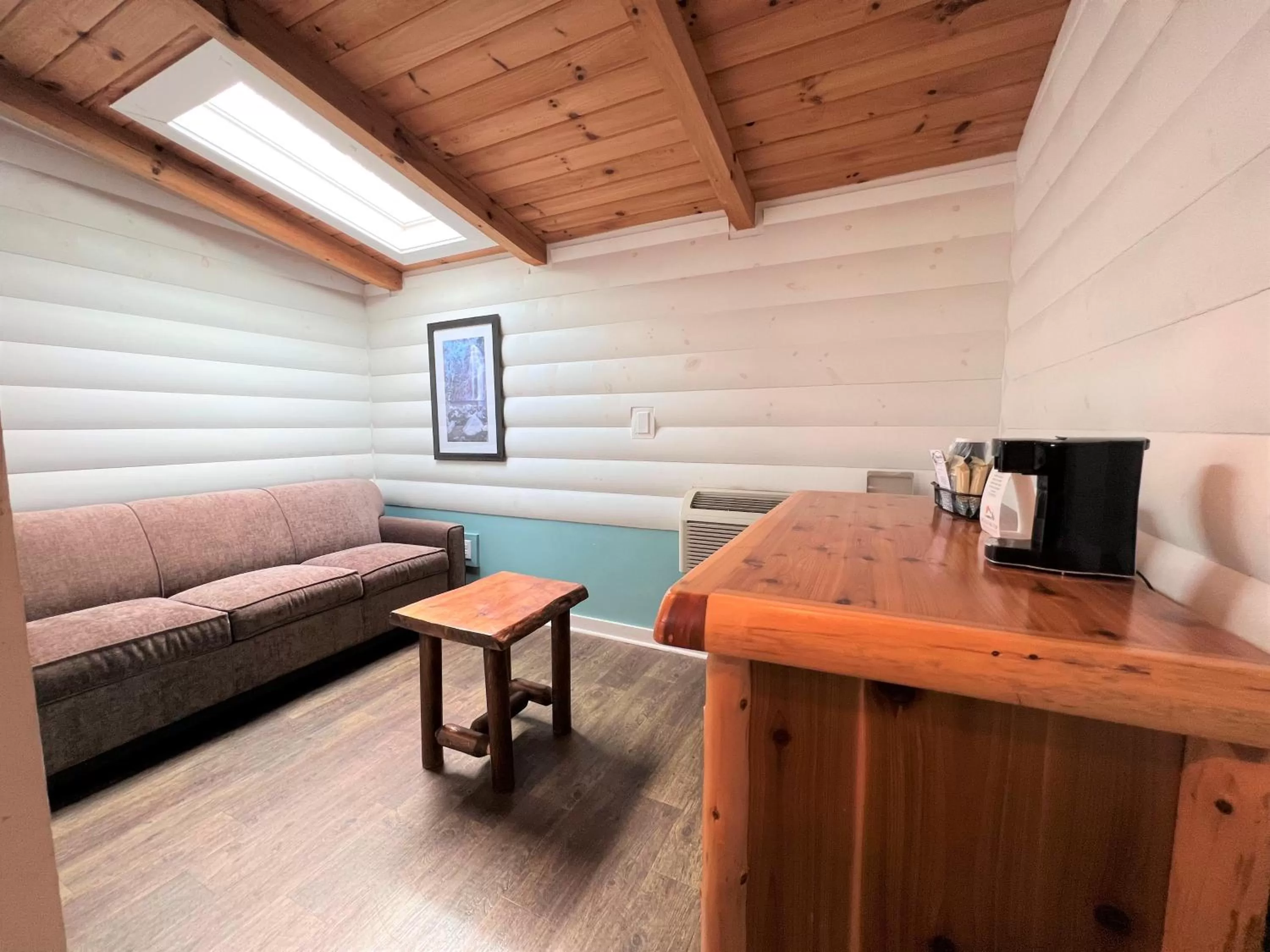 Bed in Mountain Top Inn and Resort