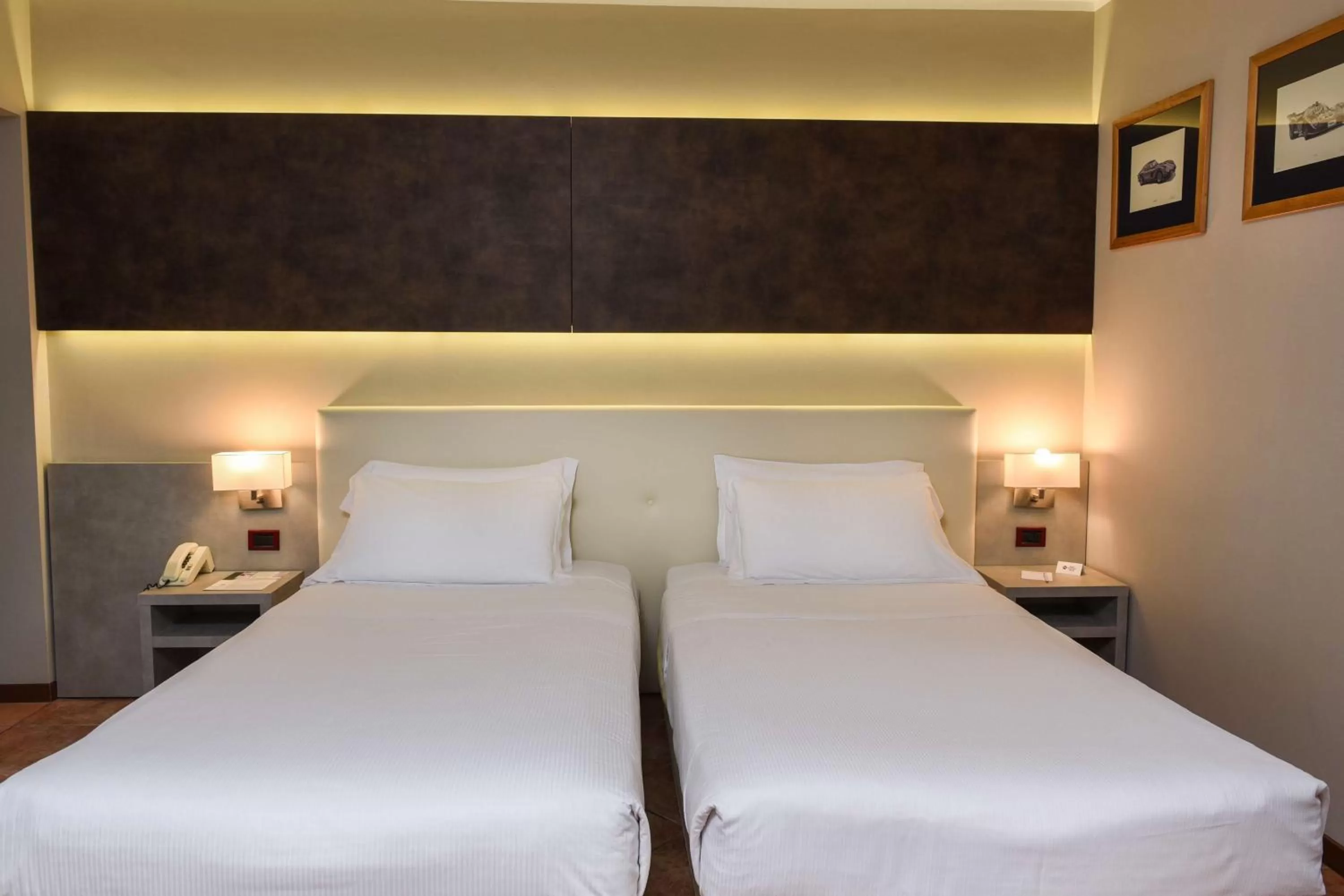 Photo of the whole room, Bed in Best Western Plus Hotel Modena Resort