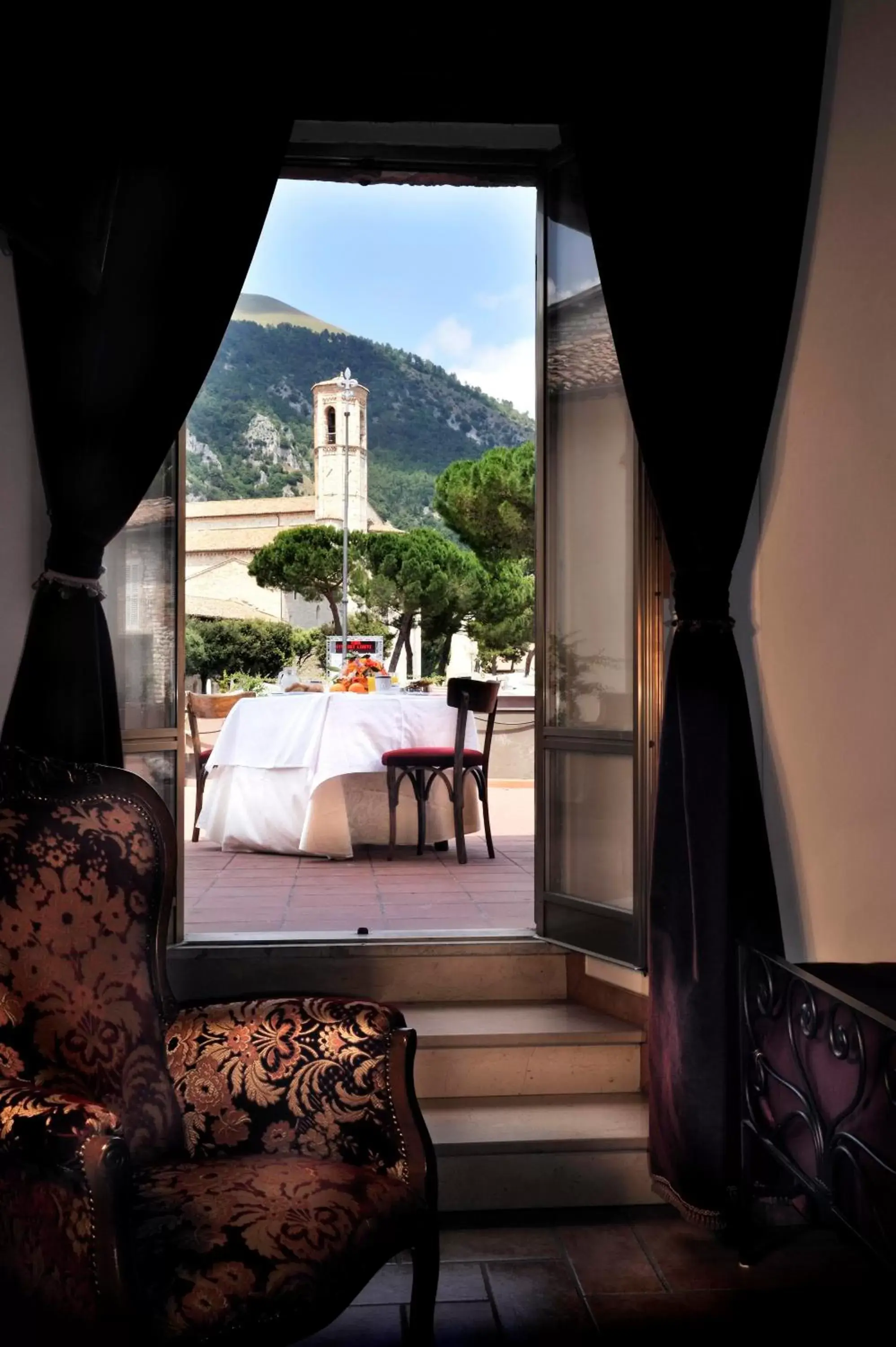 Spring, Seating Area in Hotel San Marco