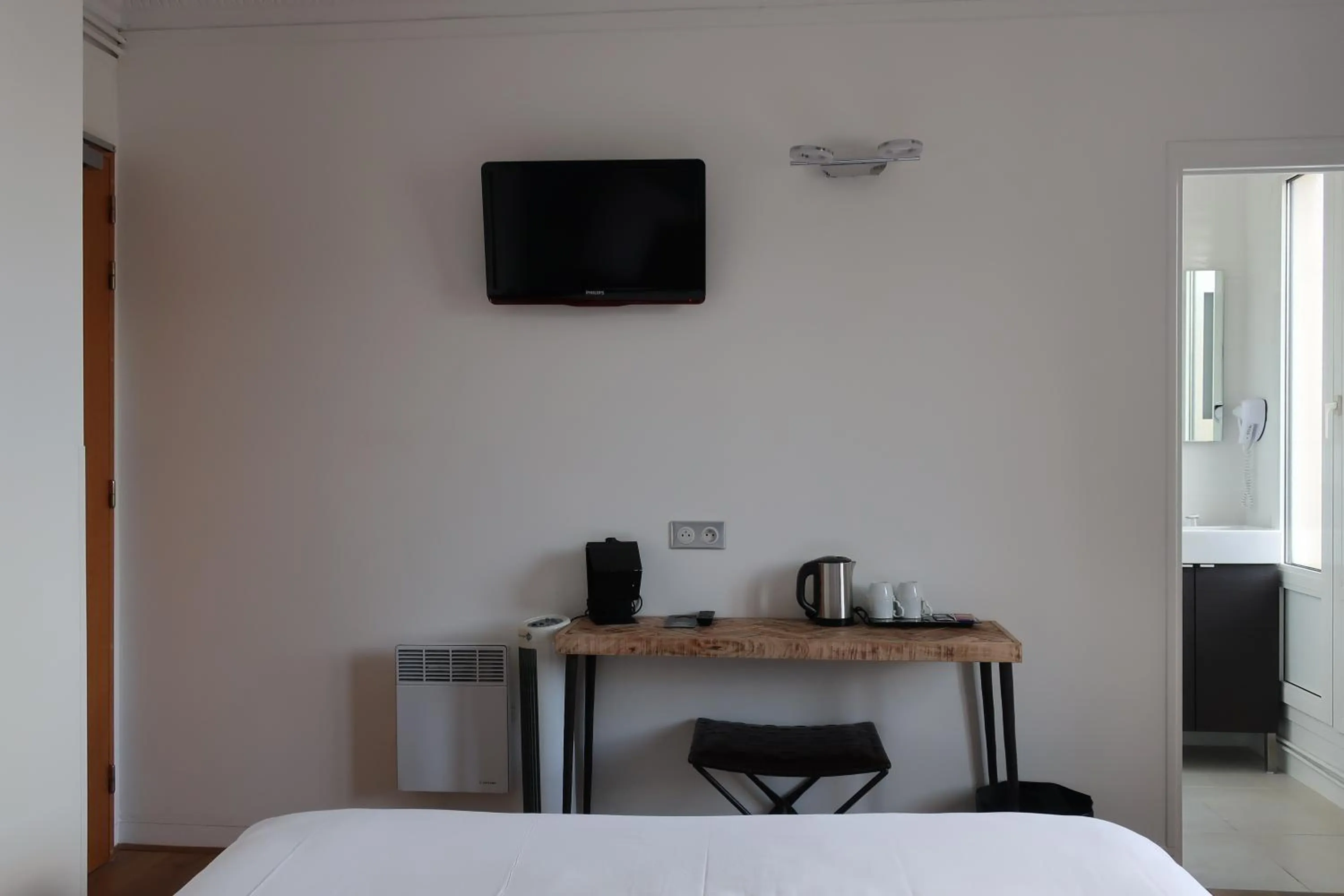 TV and multimedia, Bed in L'Amiral