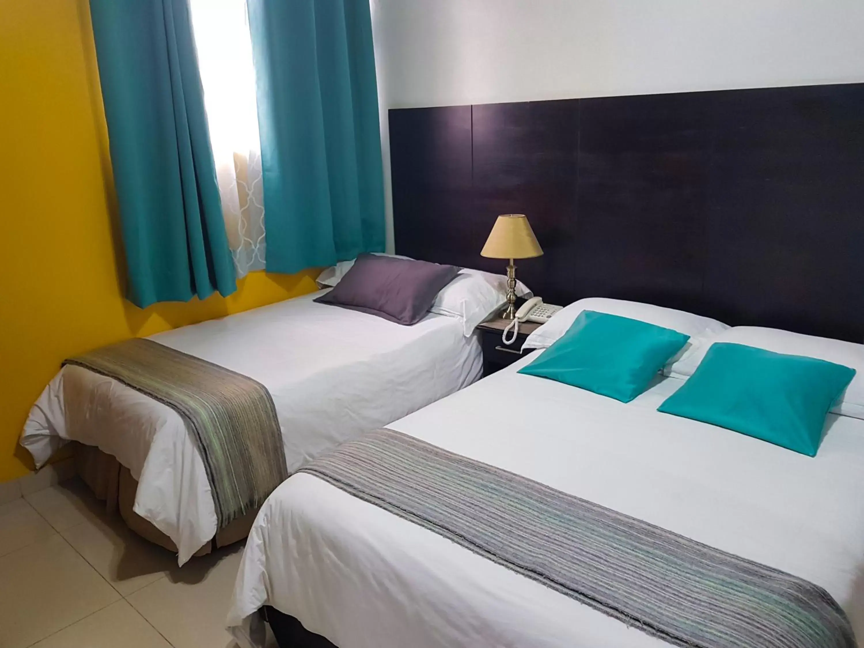 Double or Twin Room in Hostal Blue Pacific Double or Twin Room in Hostal Blue Pacific