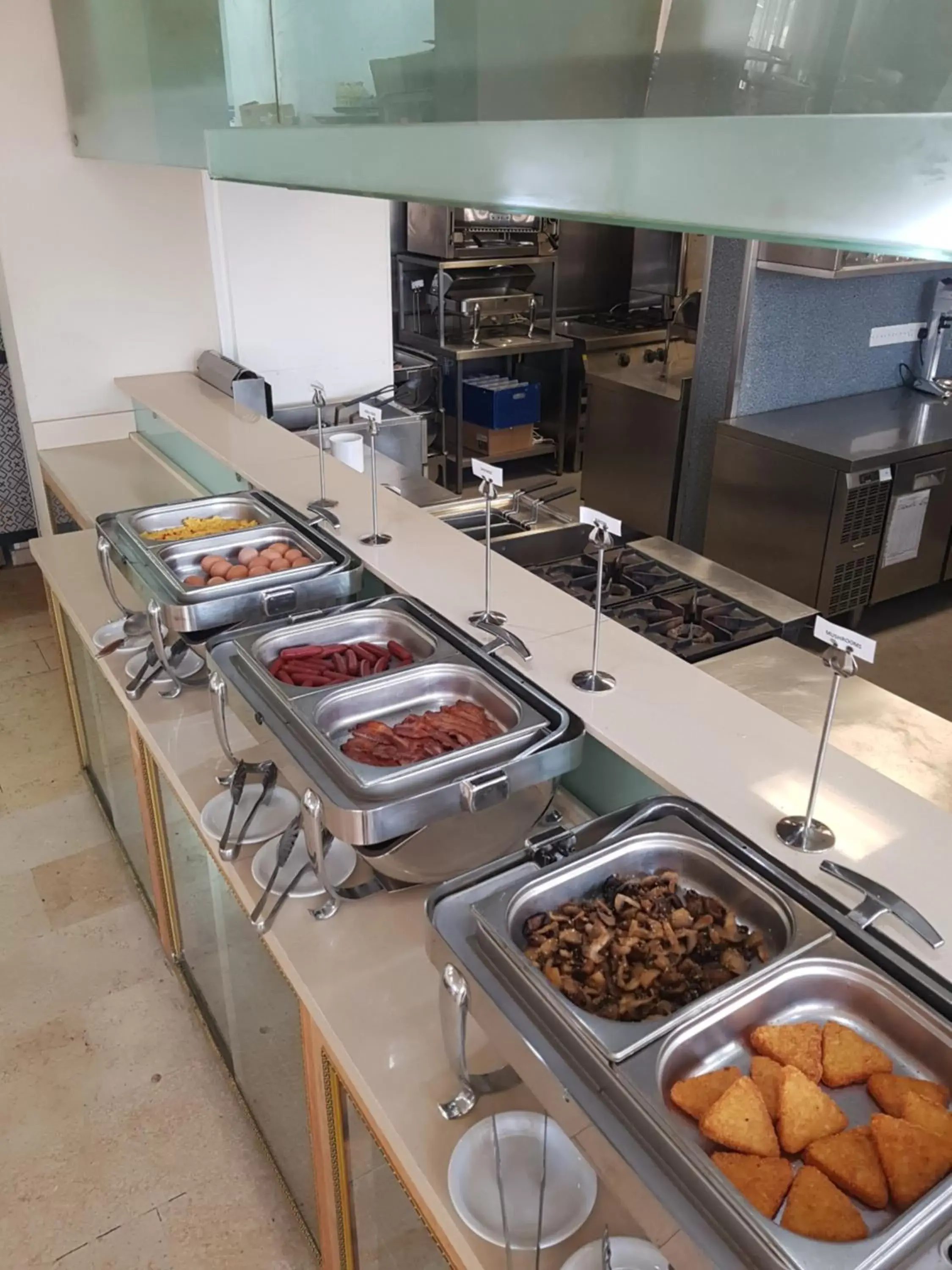 Buffet breakfast in E-Hotel Larnaca Resort & Spa