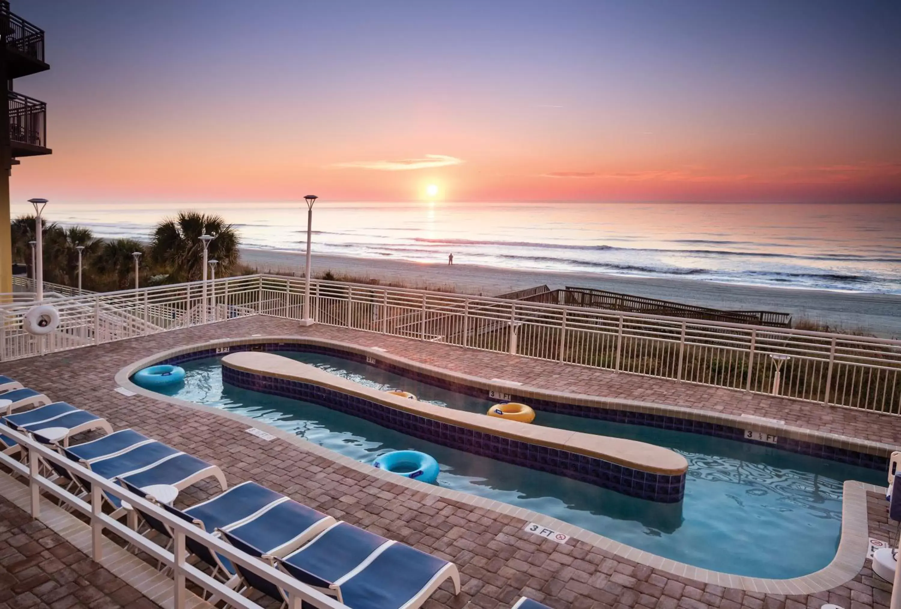 Swimming Pool in Club Wyndham Ocean Boulevard