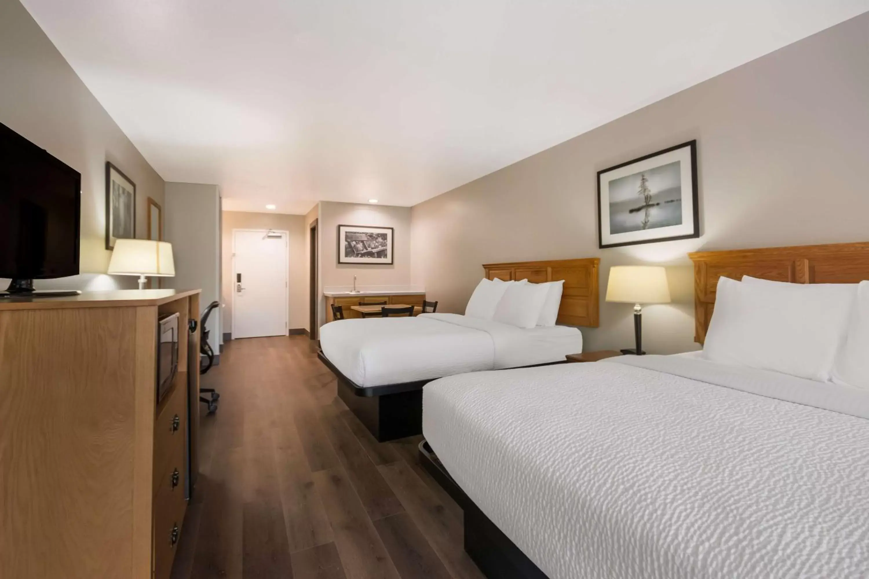 Bedroom, Bed in SureStay Plus Hotel by Best Western Rexburg