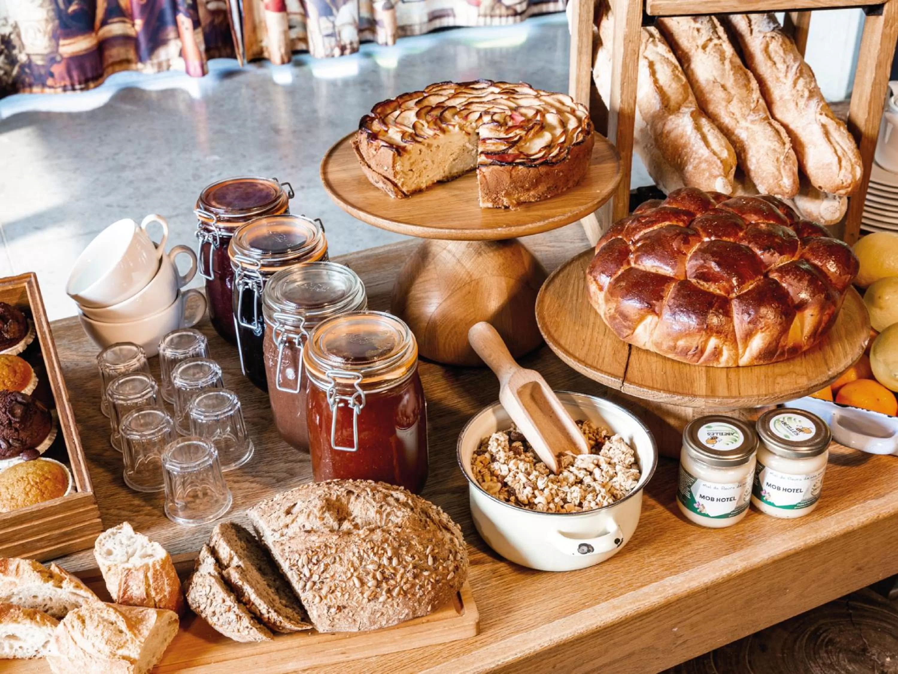 Breakfast in MOB HOTEL Lyon Confluence