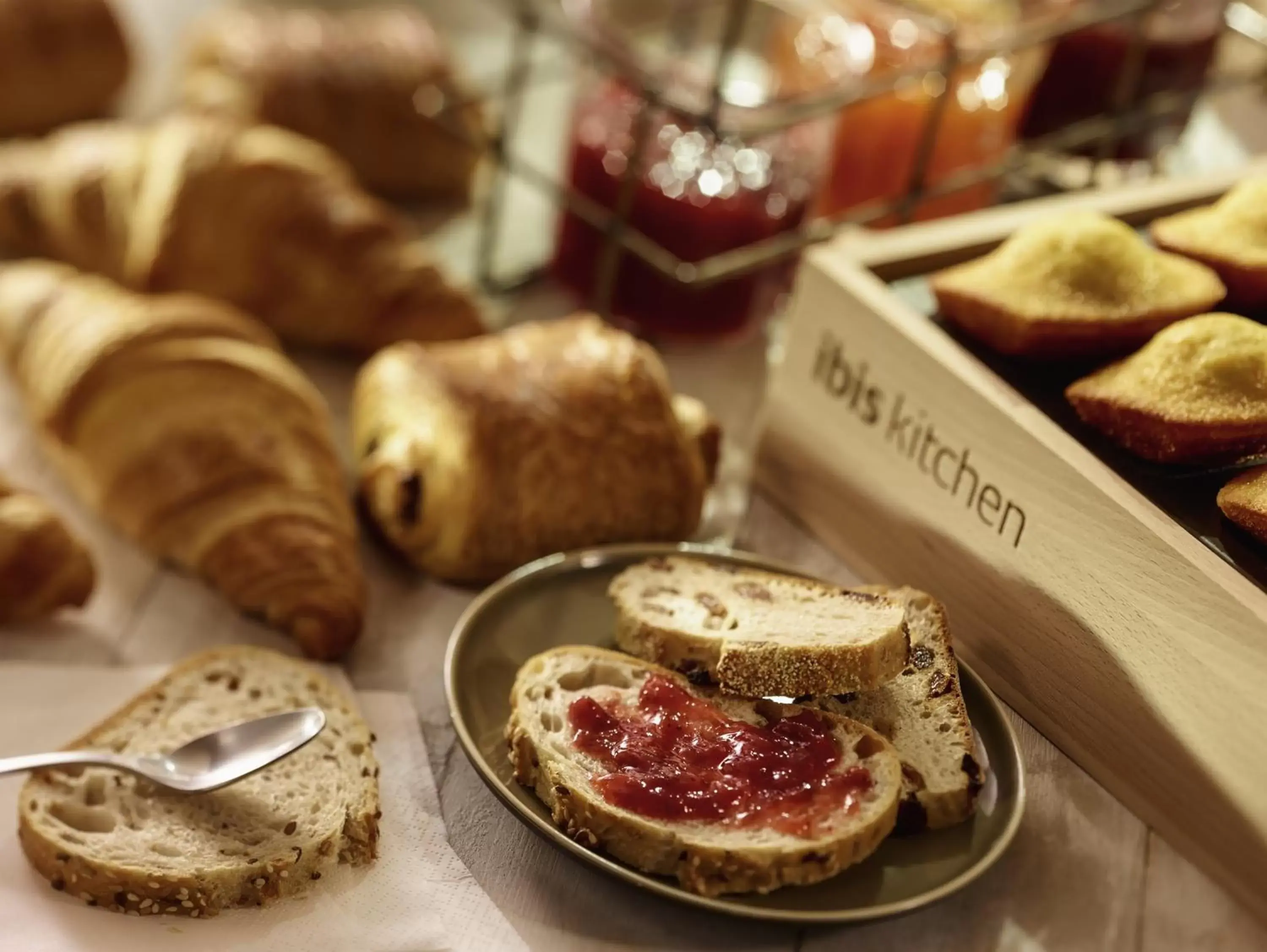 Buffet breakfast, Food in ibis Le Mans Est Pontlieue