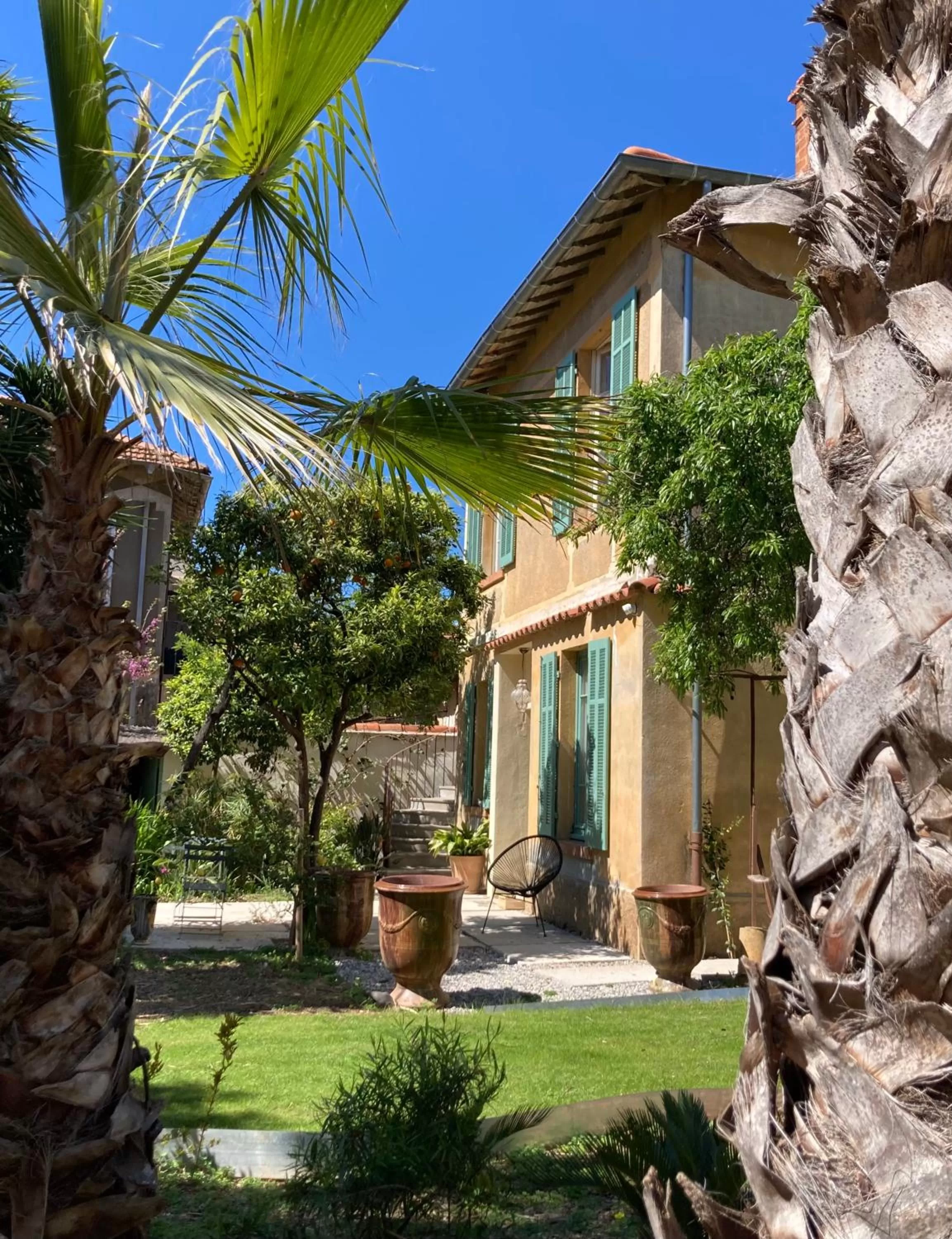 Garden, Property Building in La villa des Amandiers