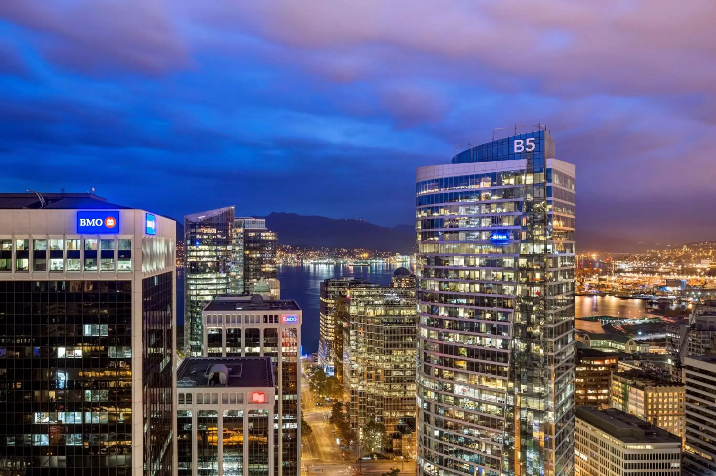 Photo of the whole room in Hyatt Regency Vancouver