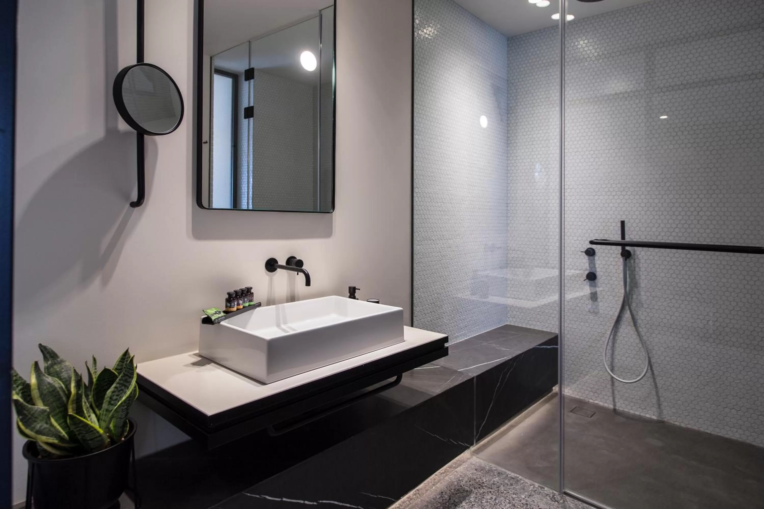 Shower in Perianth Hotel, a Member of Design Hotels