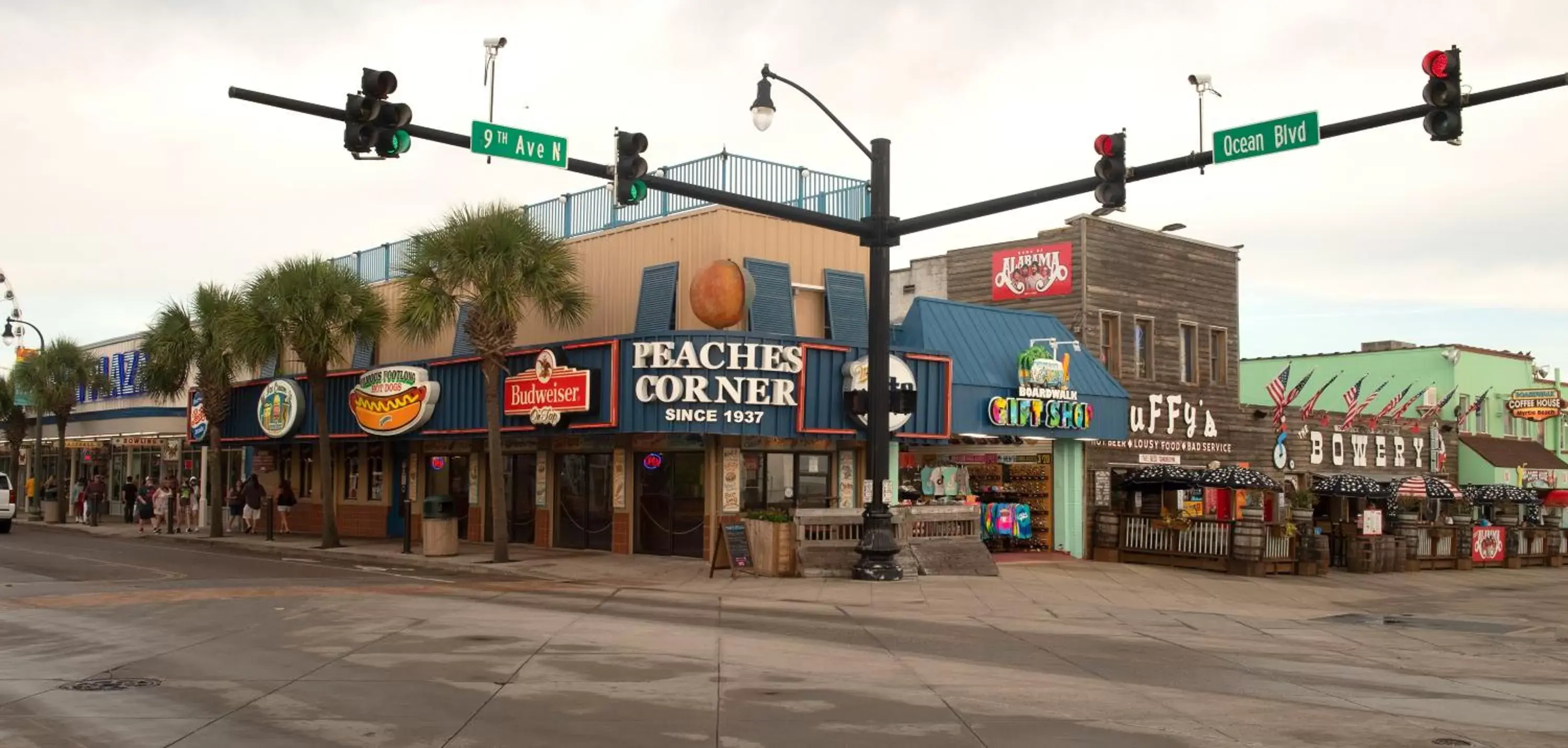 Evening entertainment, Property Building in Aqua Beach Inn