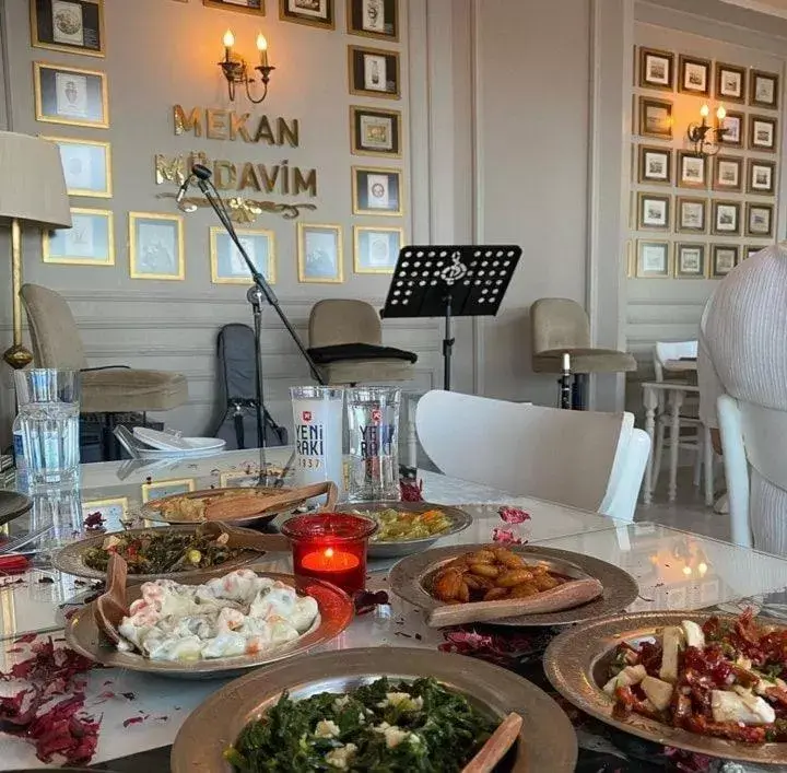 Restaurant/places to eat in Avicenna Hotel Sultanahmet