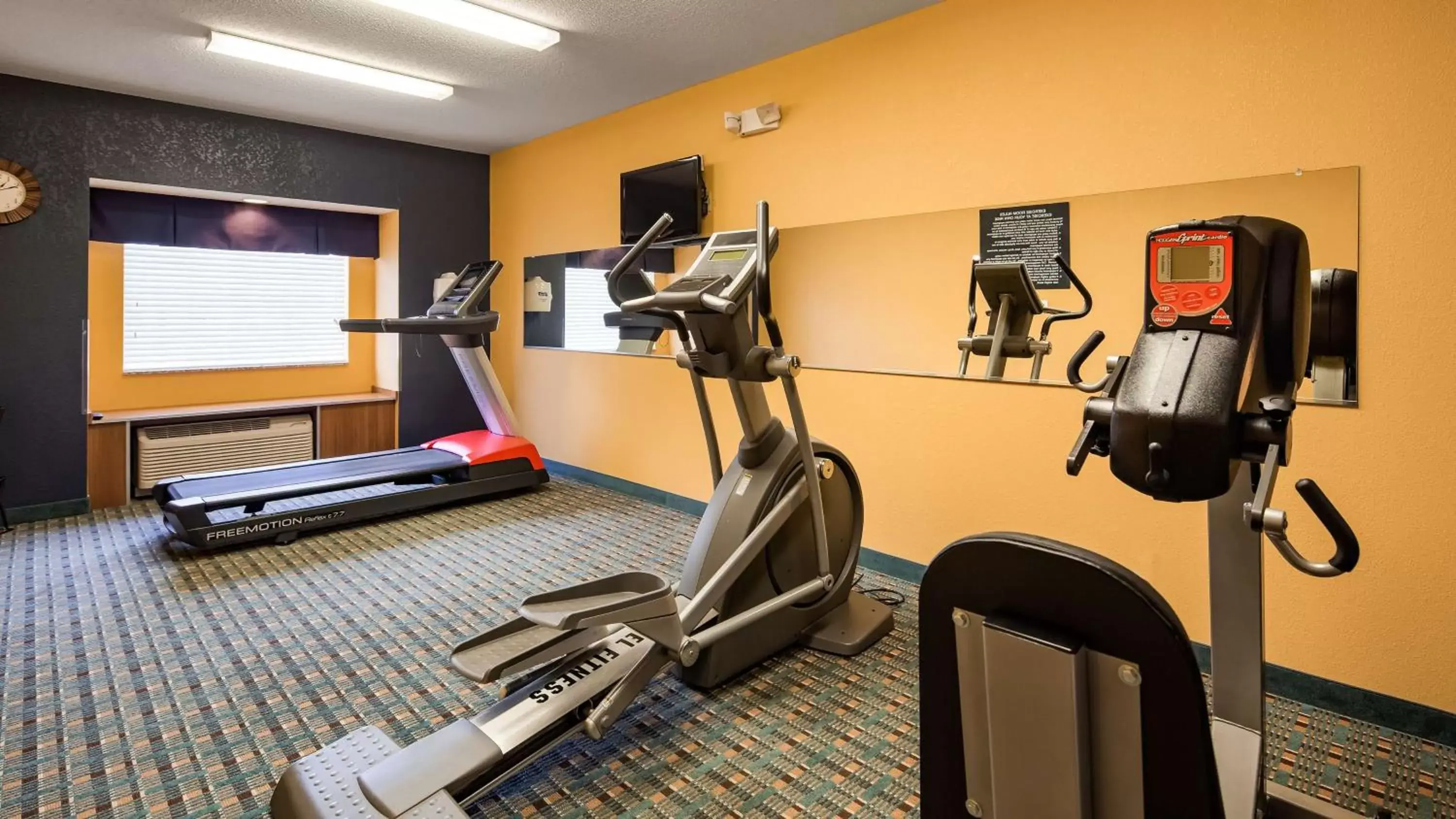 Fitness centre/facilities, Fitness Center/Facilities in SureStay Plus Hotel by Best Western Keyser