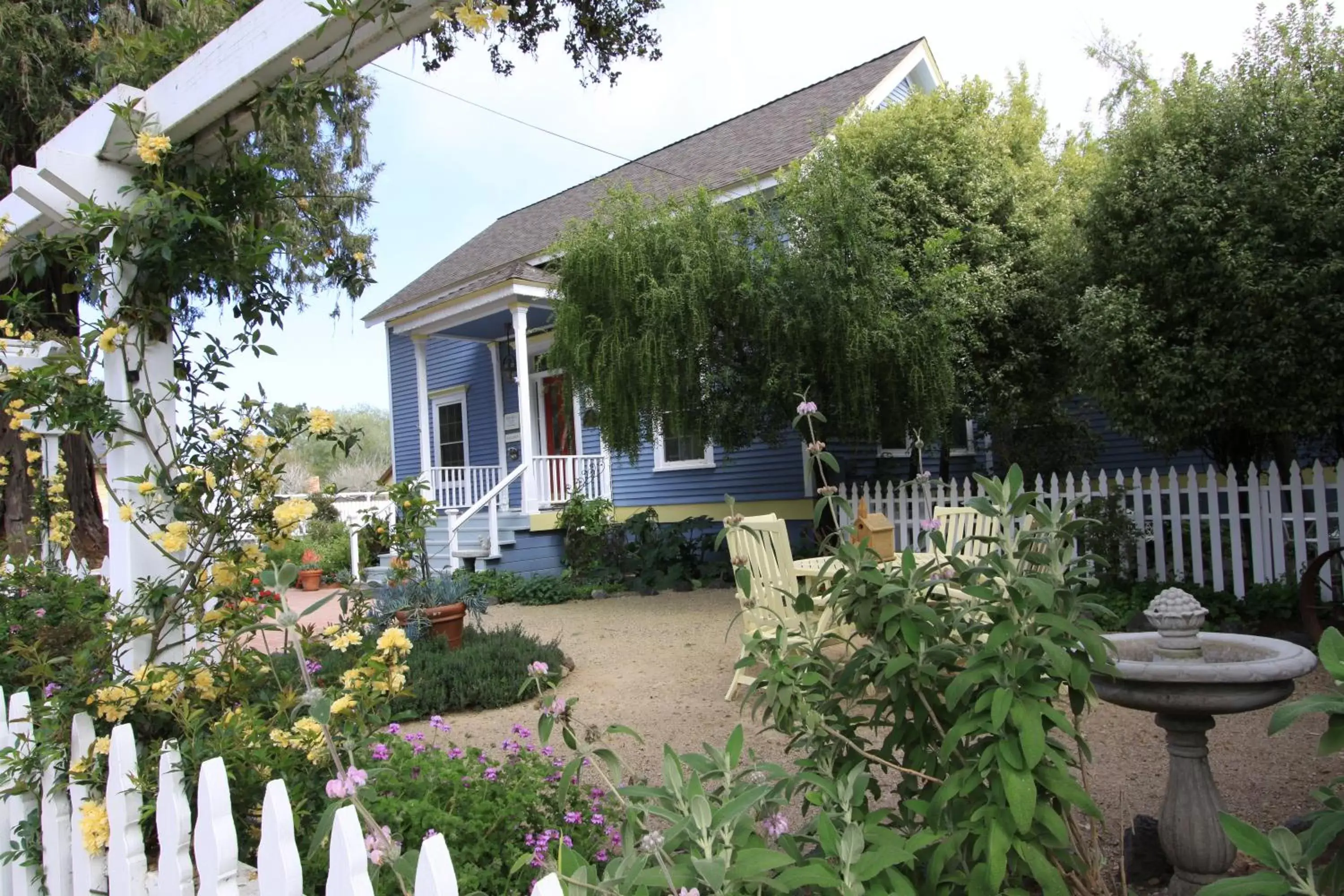 Property Building in Olallieberry Inn Bed and Breakfast