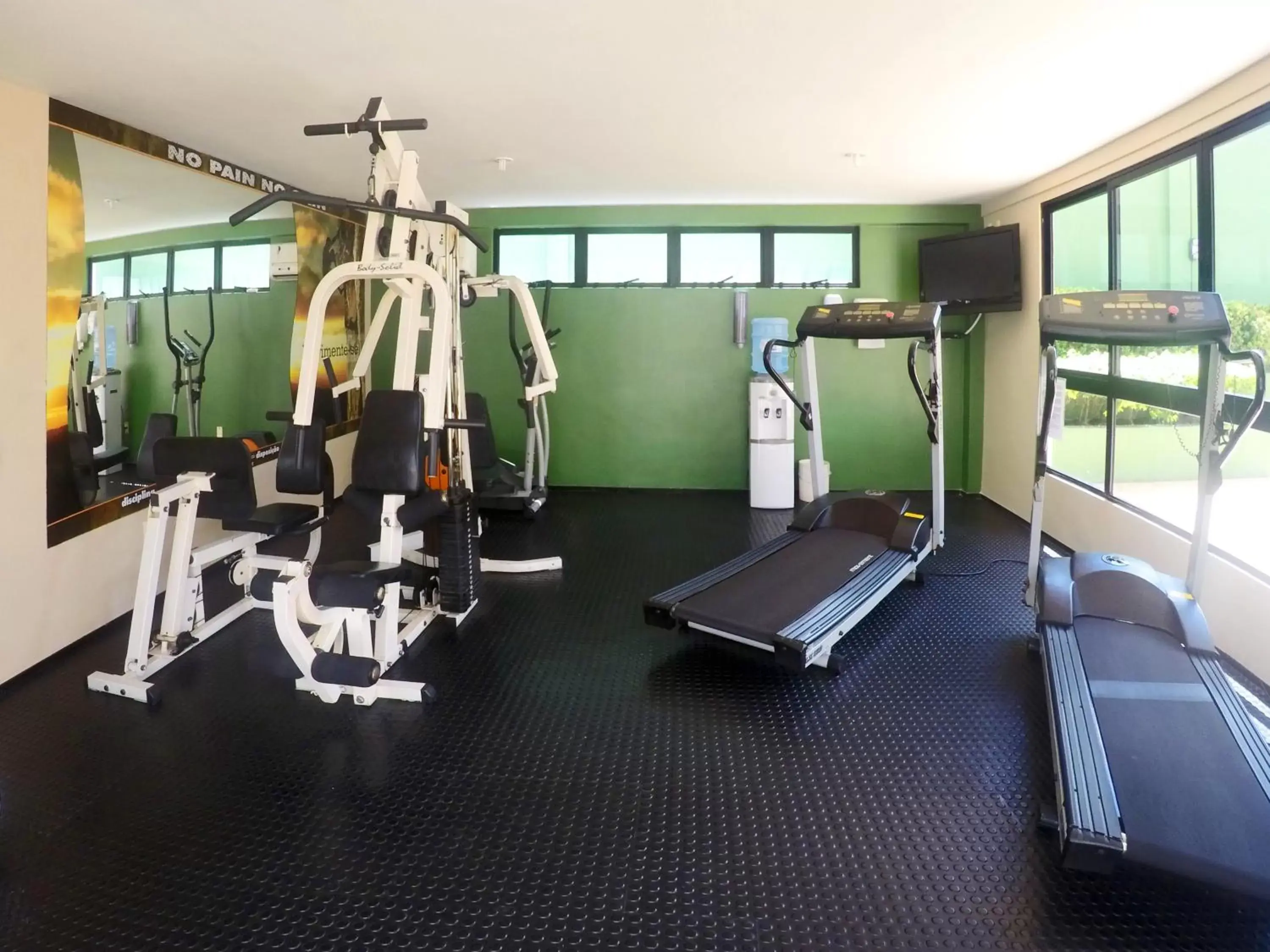 Property building, Fitness Center/Facilities in Quality Suites Natal