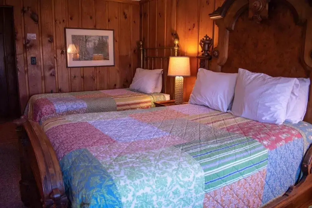 Photo of the whole room, Bed in Franconia Inn