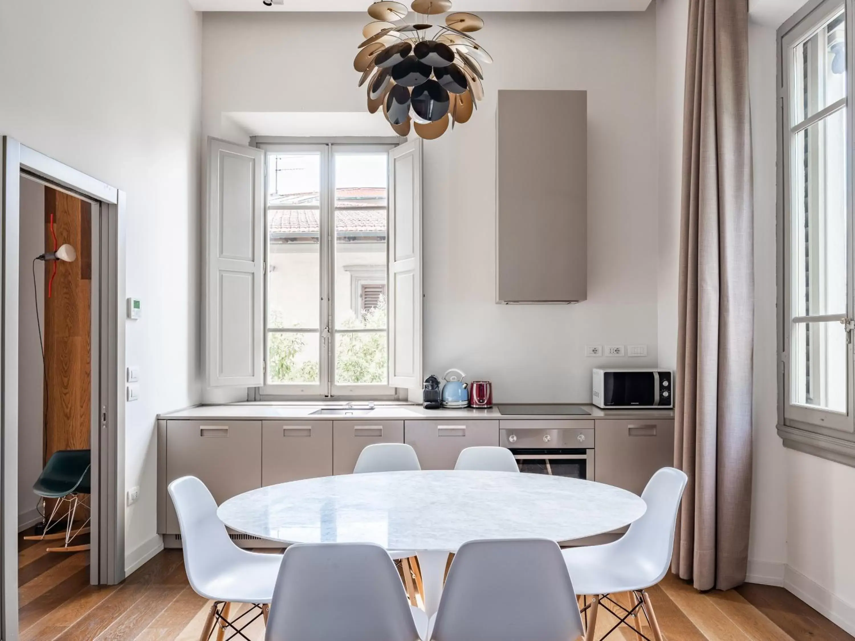 Kitchen or kitchenette, Dining Area in numa I Vita Apartments
