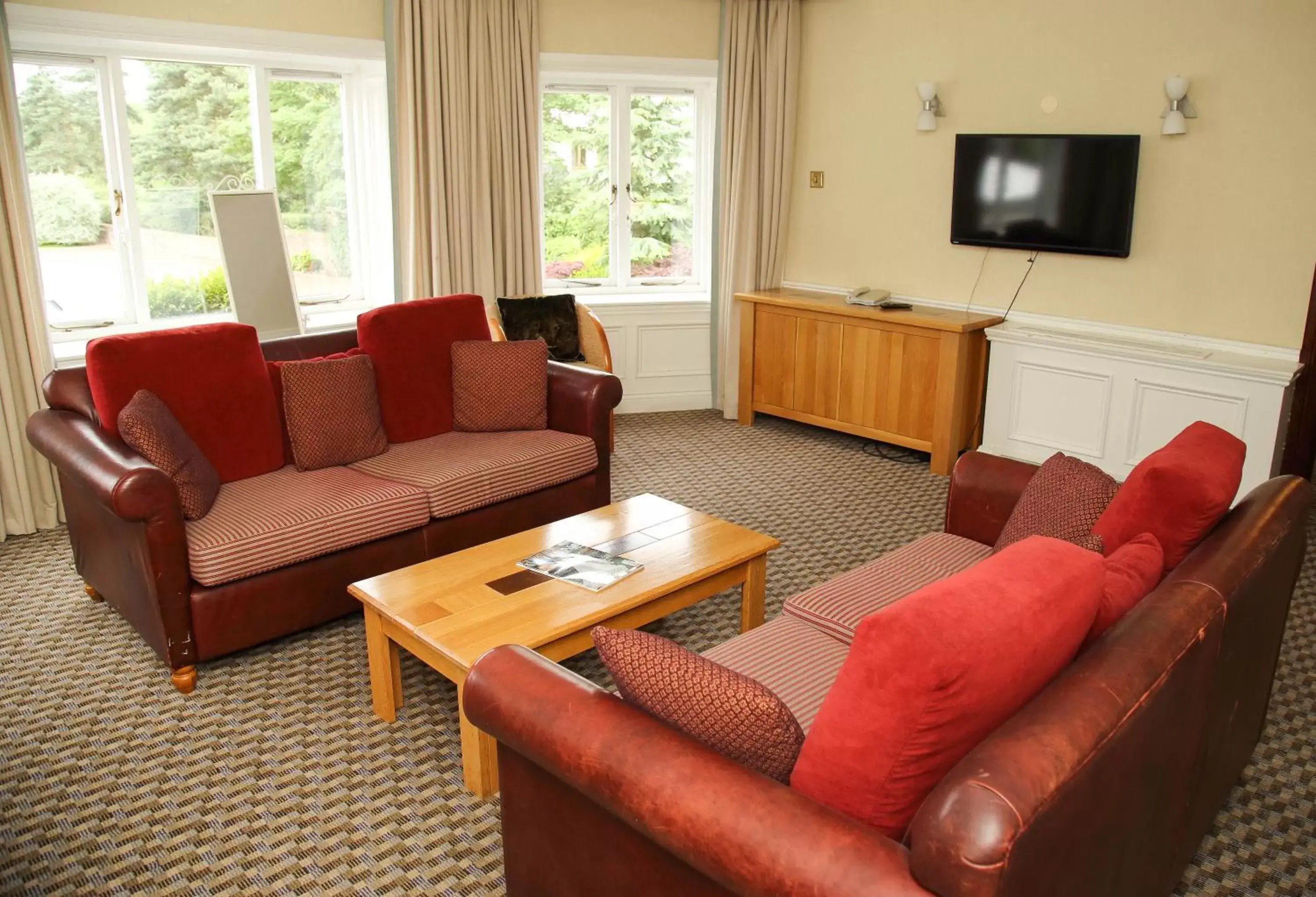 Living room in Quorn Country Hotel