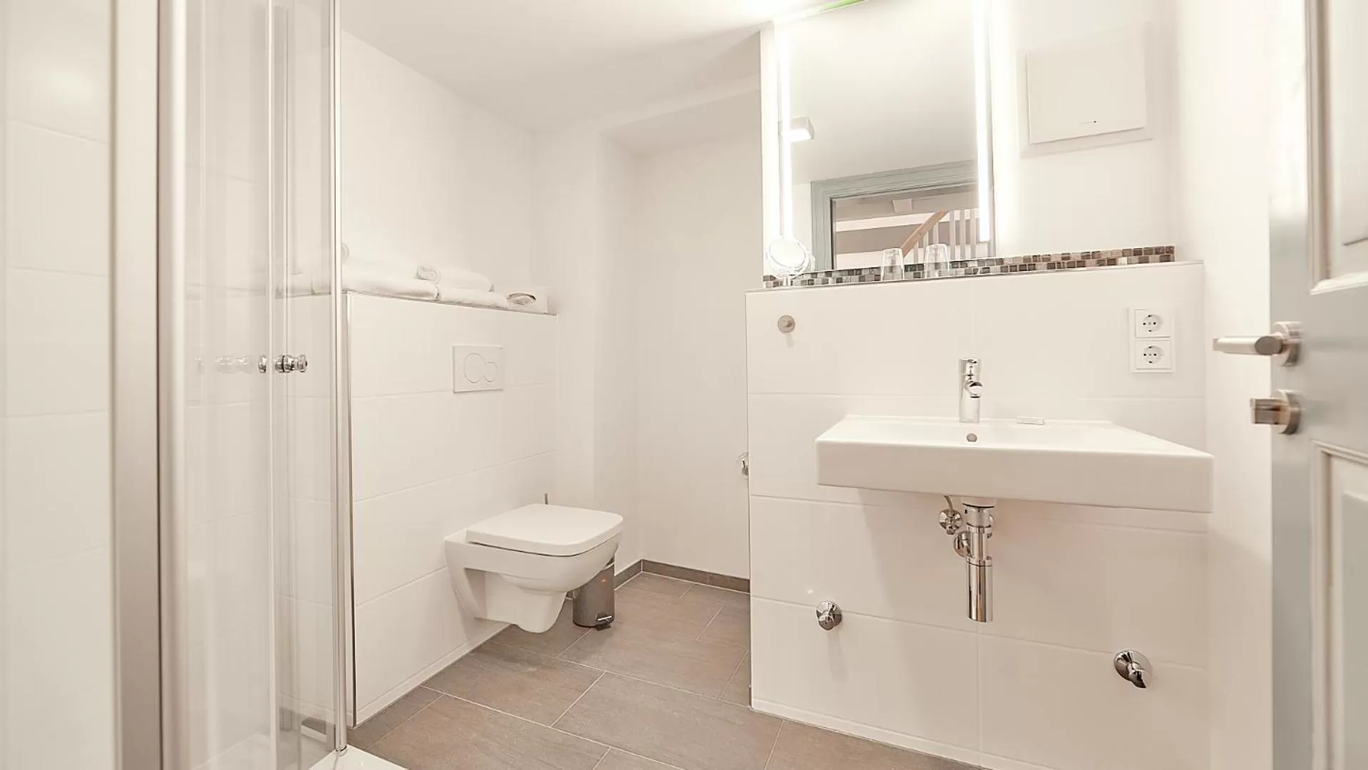 Bathroom in Anno 1433 Hotel Lüneburg