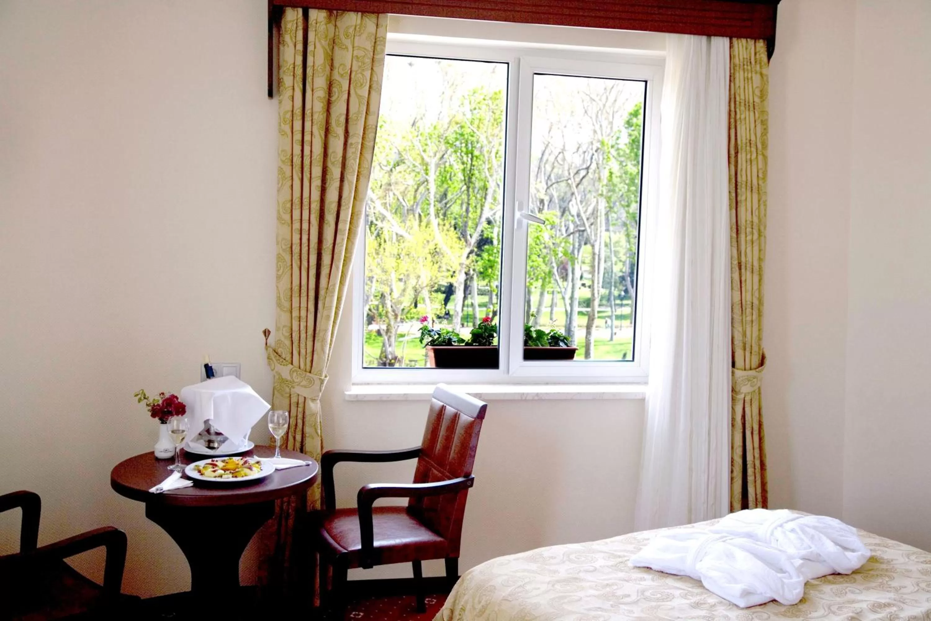 Other, Bed in Gülhanepark Hotel & Spa