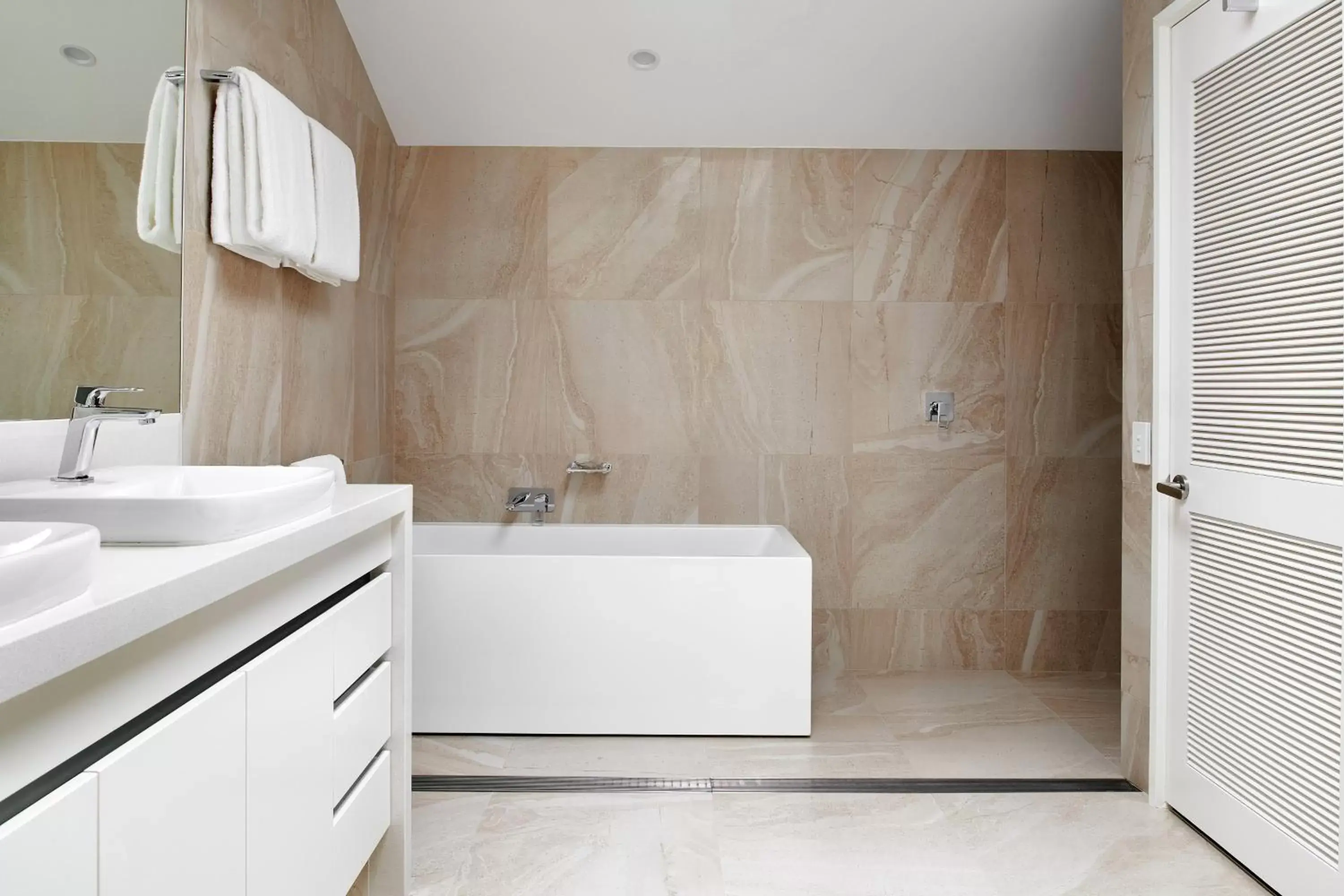 Bathroom in Sheraton Grand Mirage Resort, Port Douglas