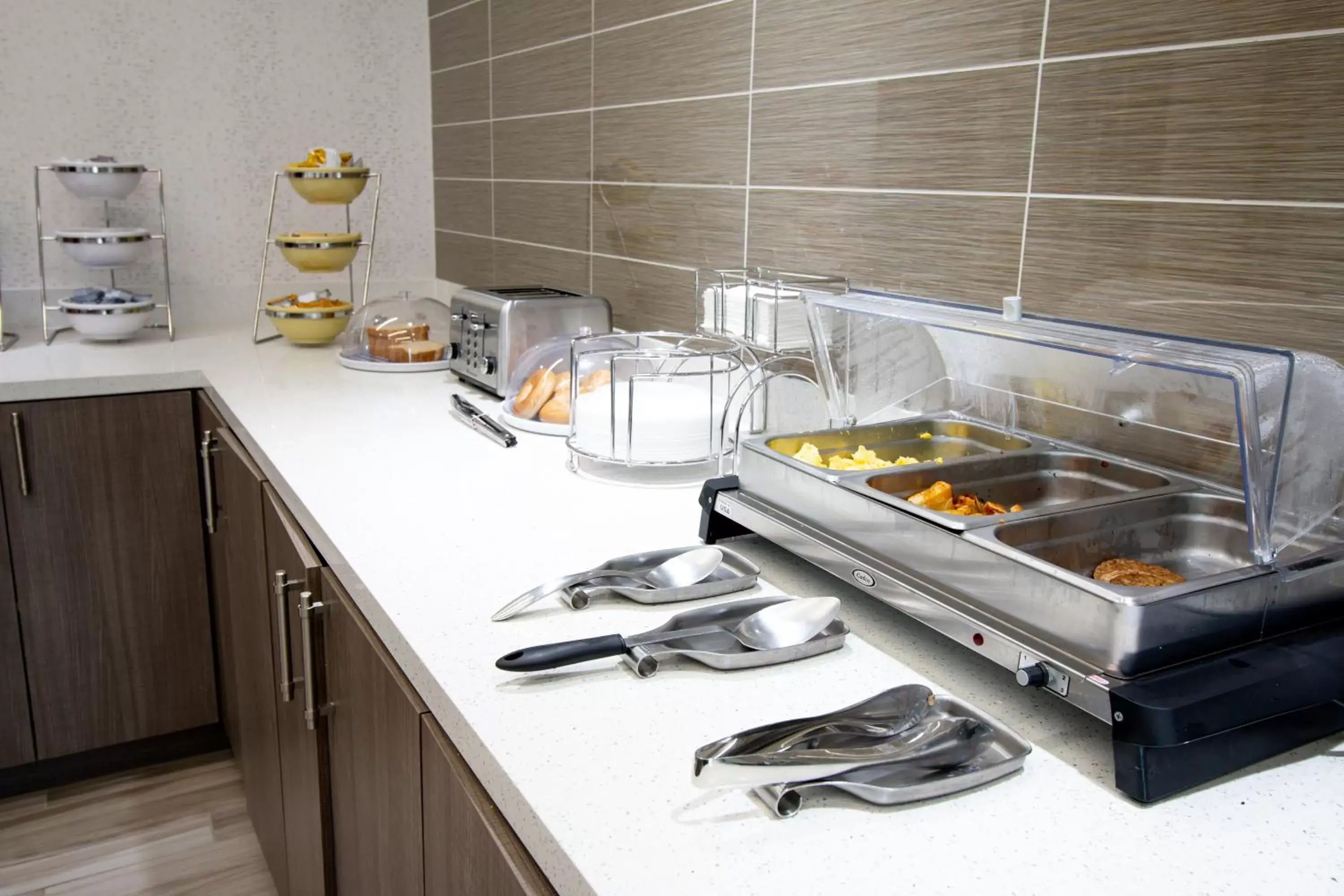 Breakfast, Kitchen/Kitchenette in HOTEL PRYOR