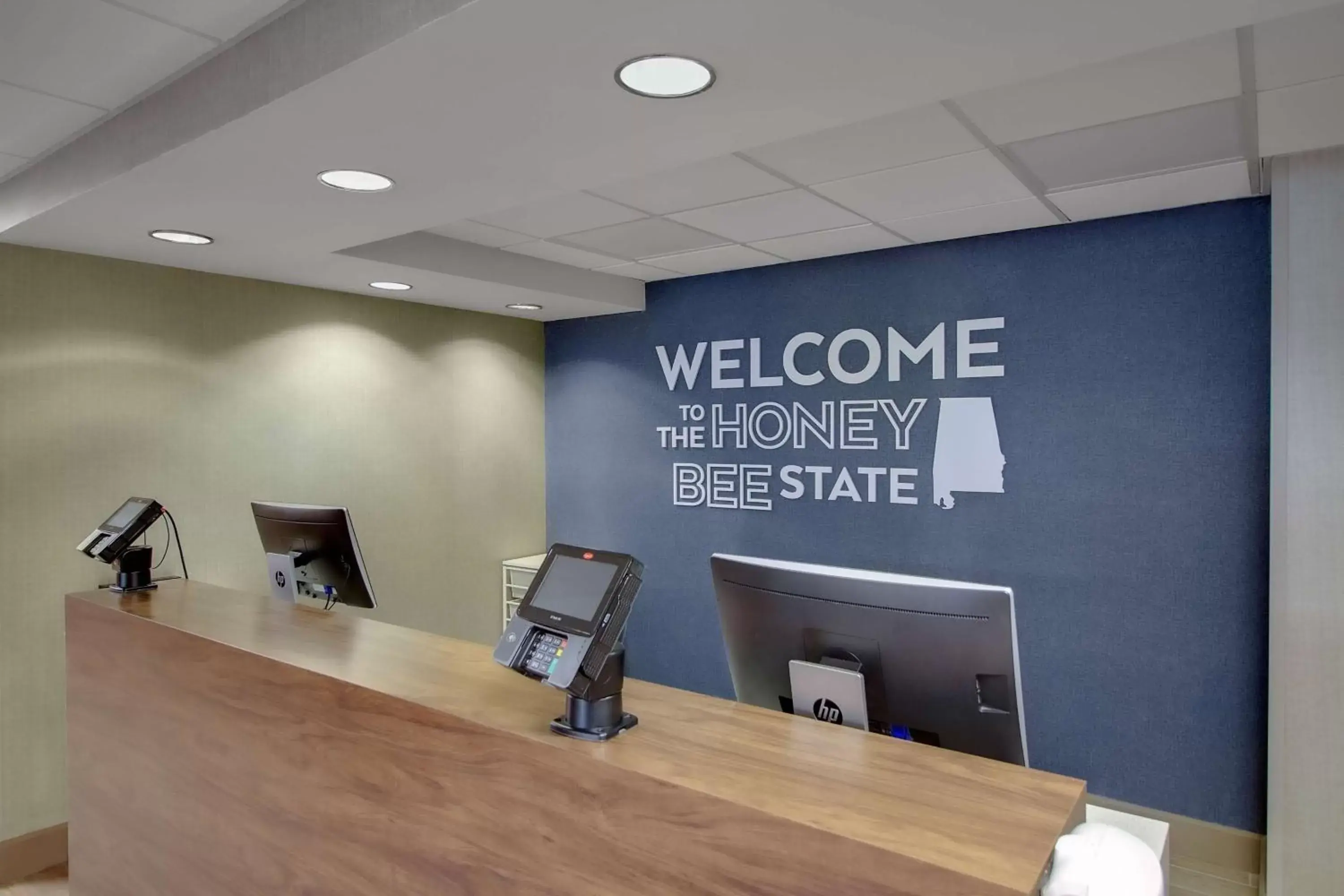 Lobby or reception in Hampton Inn Birmingham-Colonnade 280 Lobby or reception in Hampton Inn Birmingham-Colonnade 280