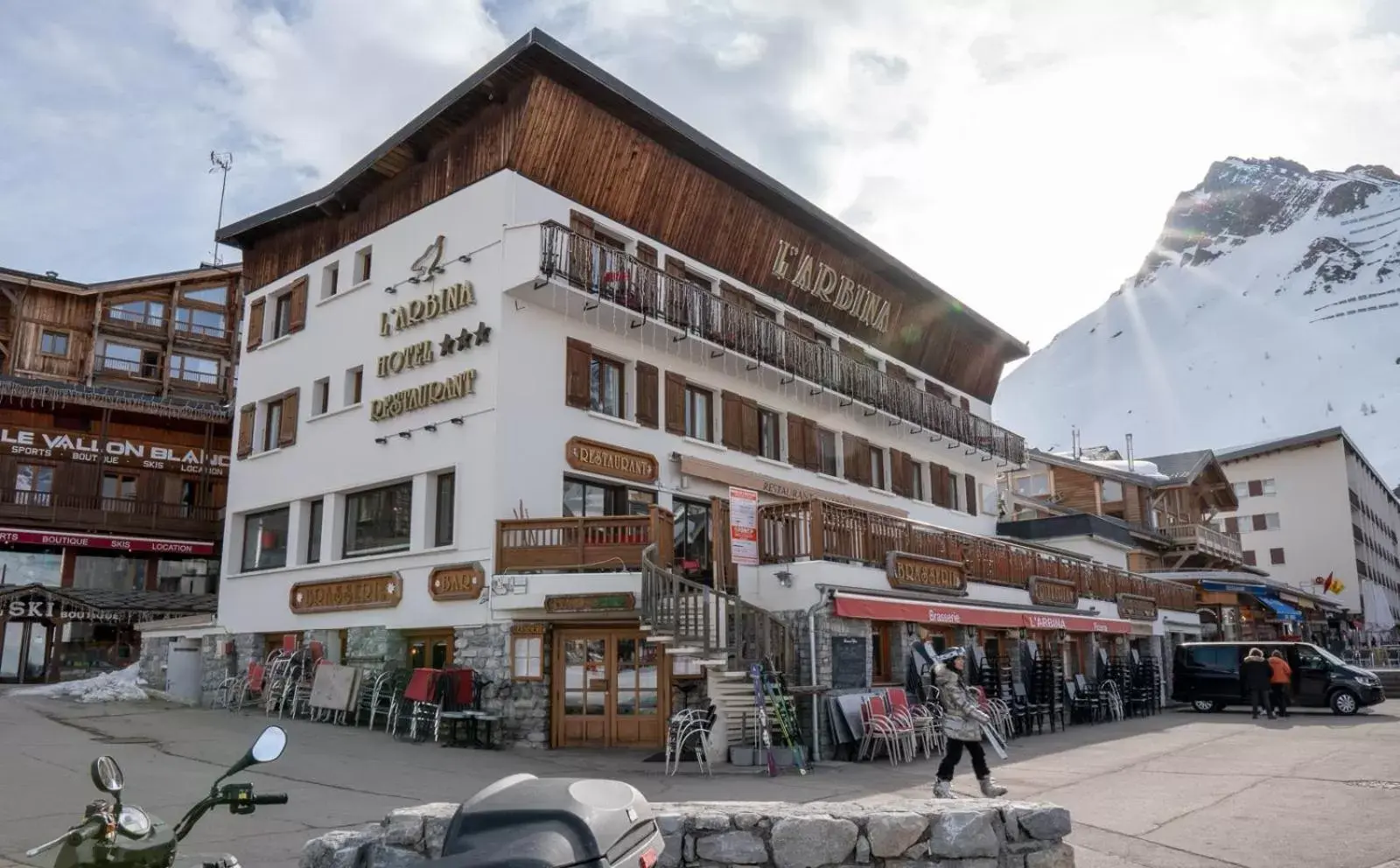 Property building, Winter in Hôtel L'Arbina