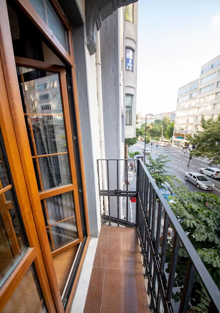Day, Balcony/Terrace in Royal Palace Hotel