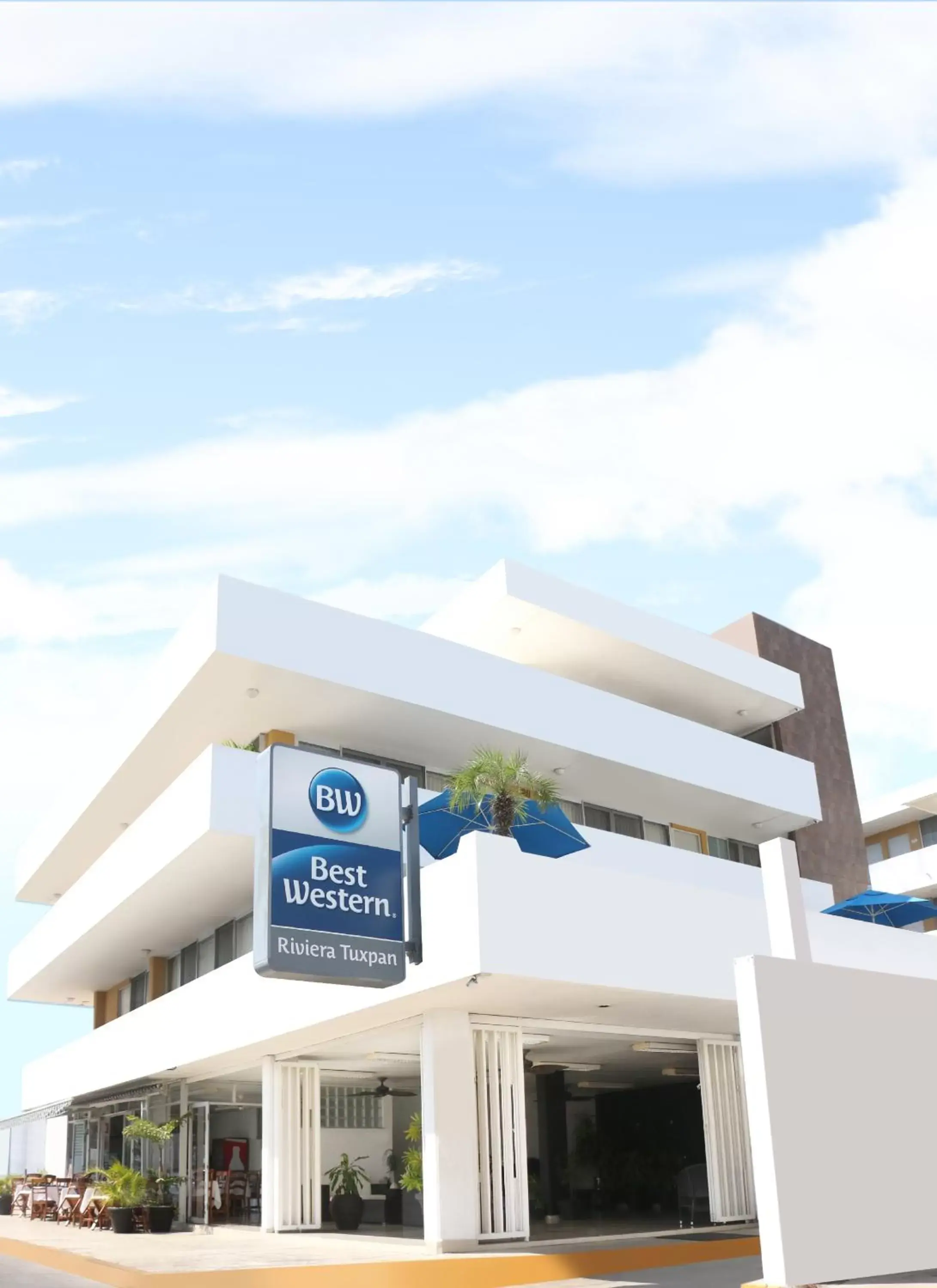 Property building in Best Western Riviera Tuxpan Property building in Best Western Riviera Tuxpan