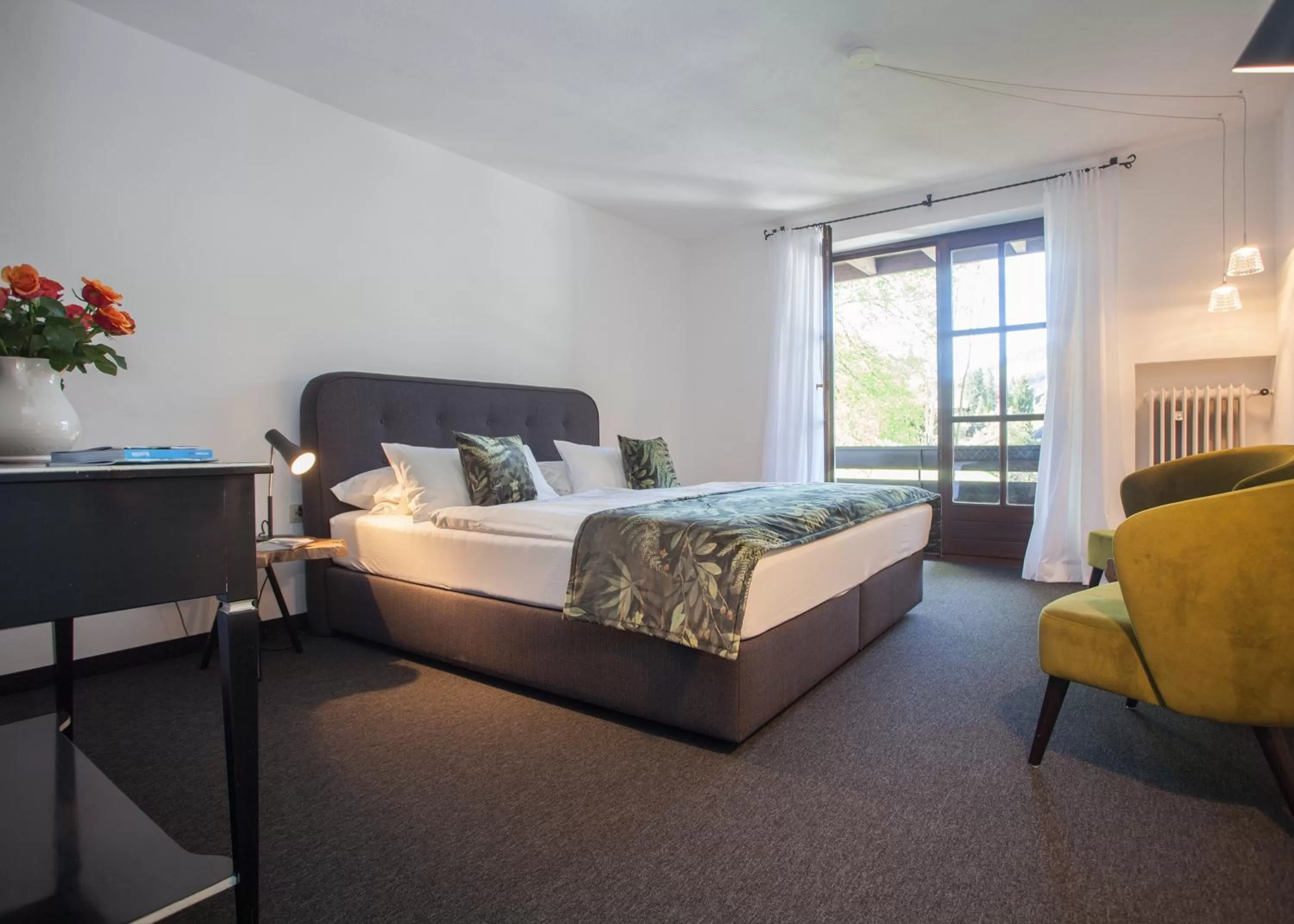 Photo of the whole room, Bed in Boutique-Hotel Weigels Bergfreiheit