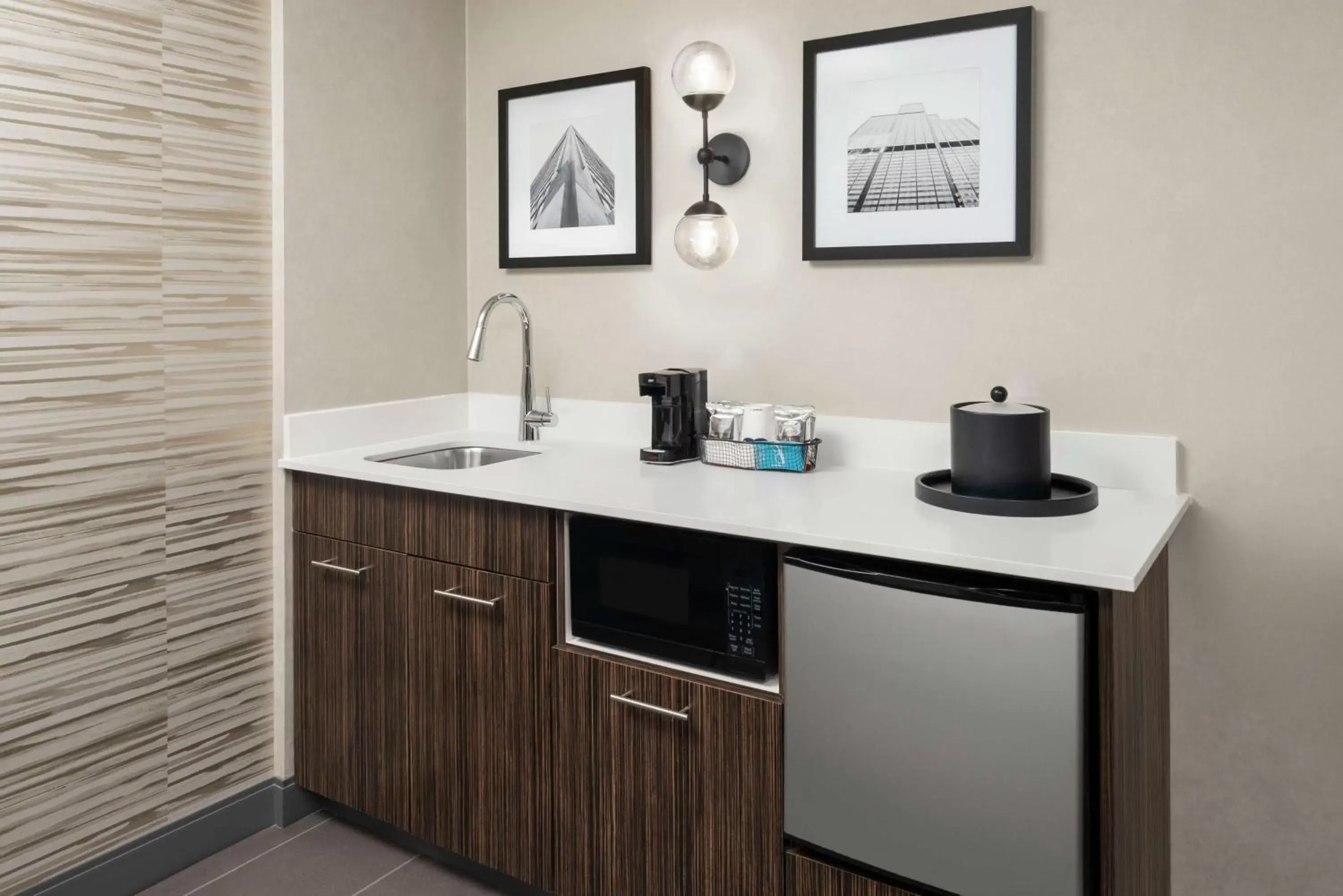 Other, Kitchen/Kitchenette in Hampton Inn & Suites Chicago-Downtown