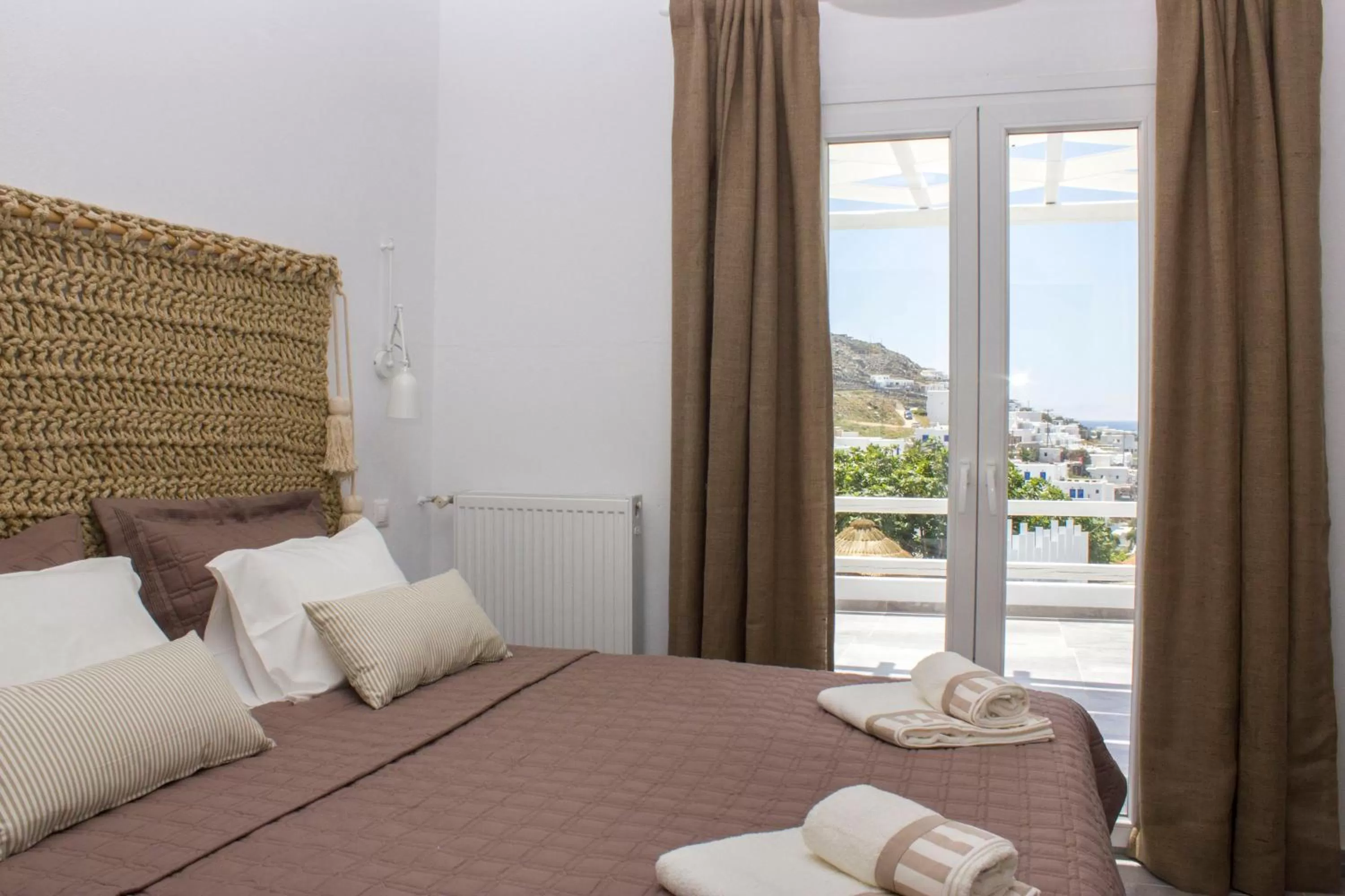 Bedroom, Bed in Amperian Mykonos Suites & Villas