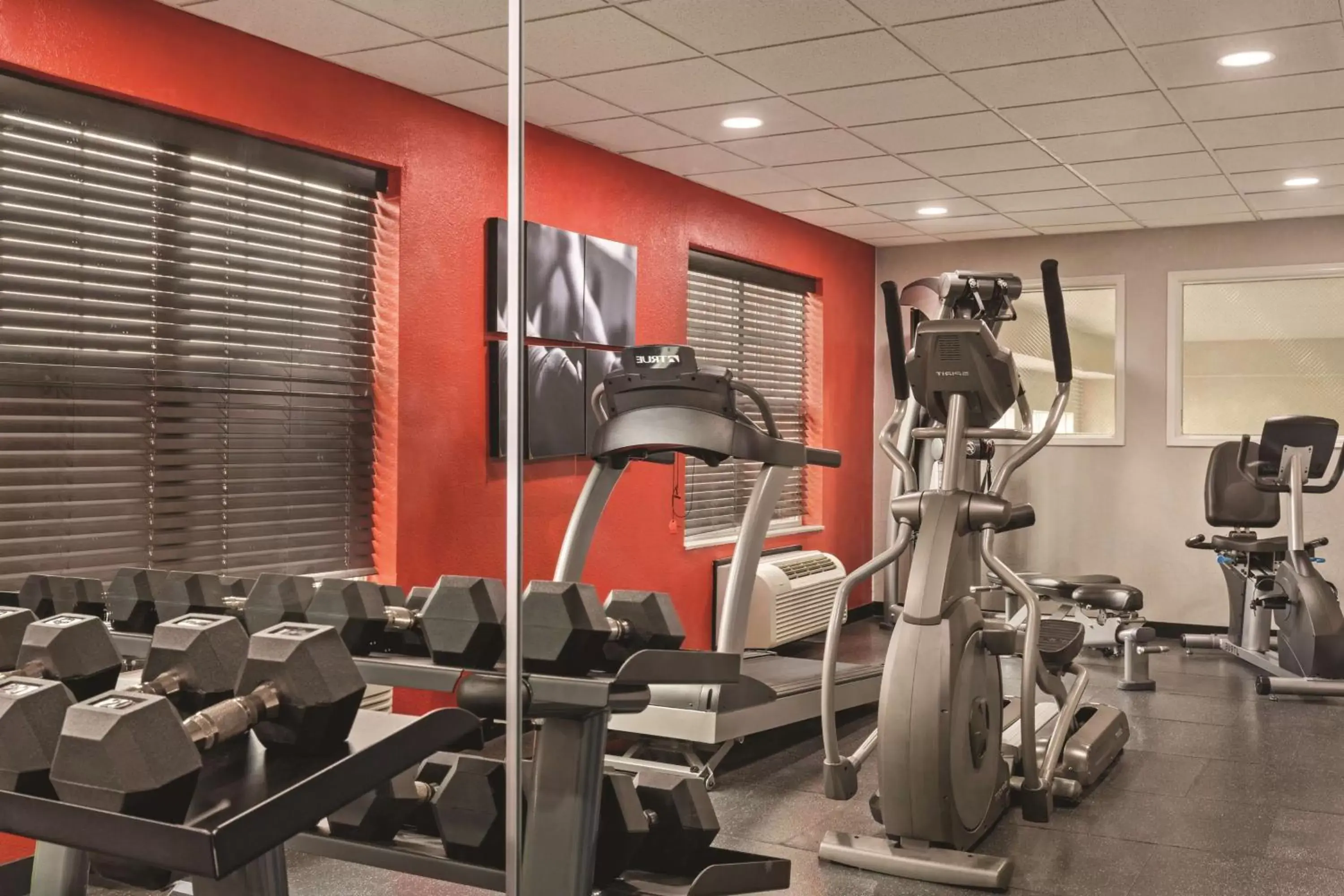 Activities, Fitness Center/Facilities in Country Inn & Suites by Radisson, Georgetown, KY